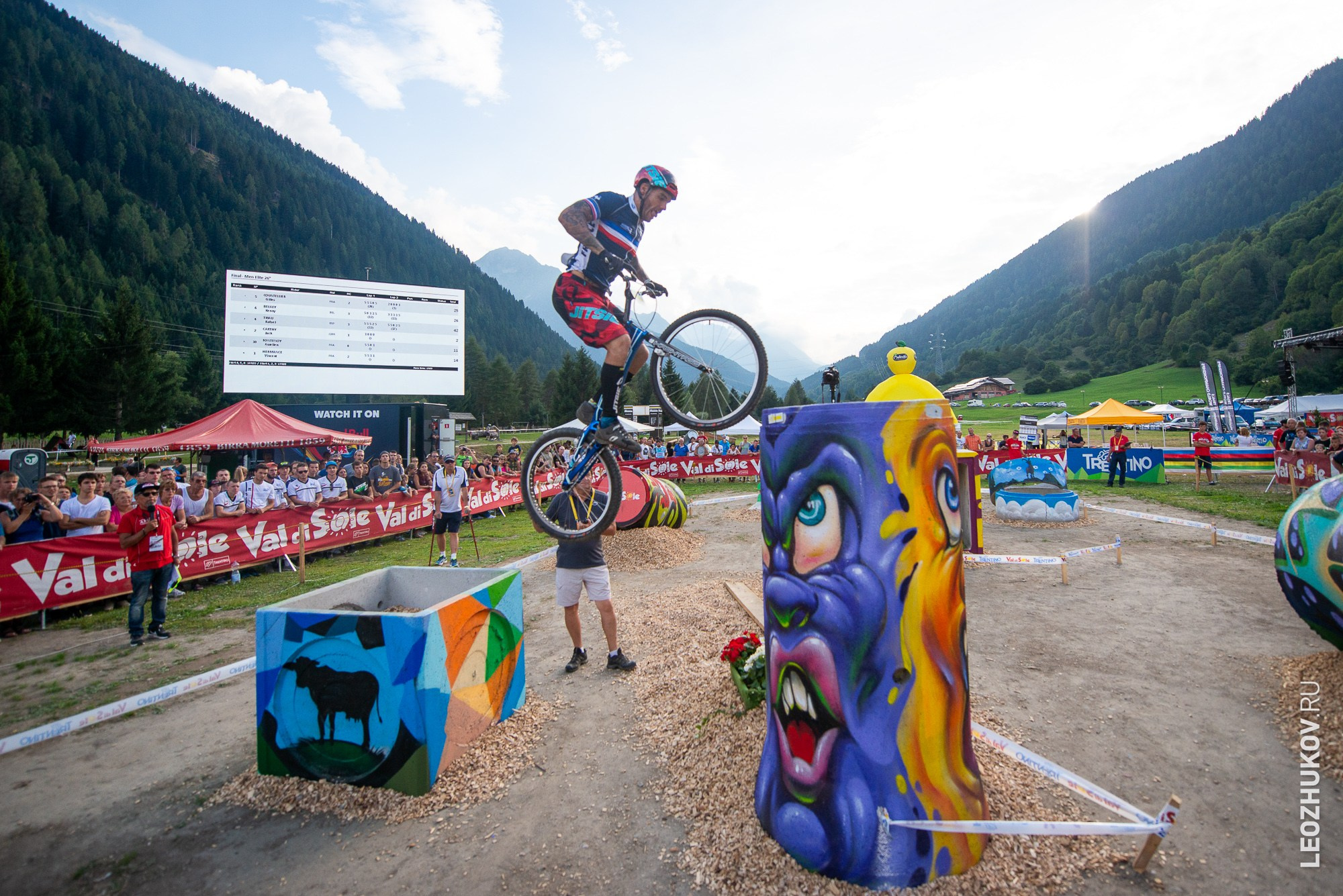 UCI Trials World Championships 2016 — finals. Sports photographer Leonid Zhukov