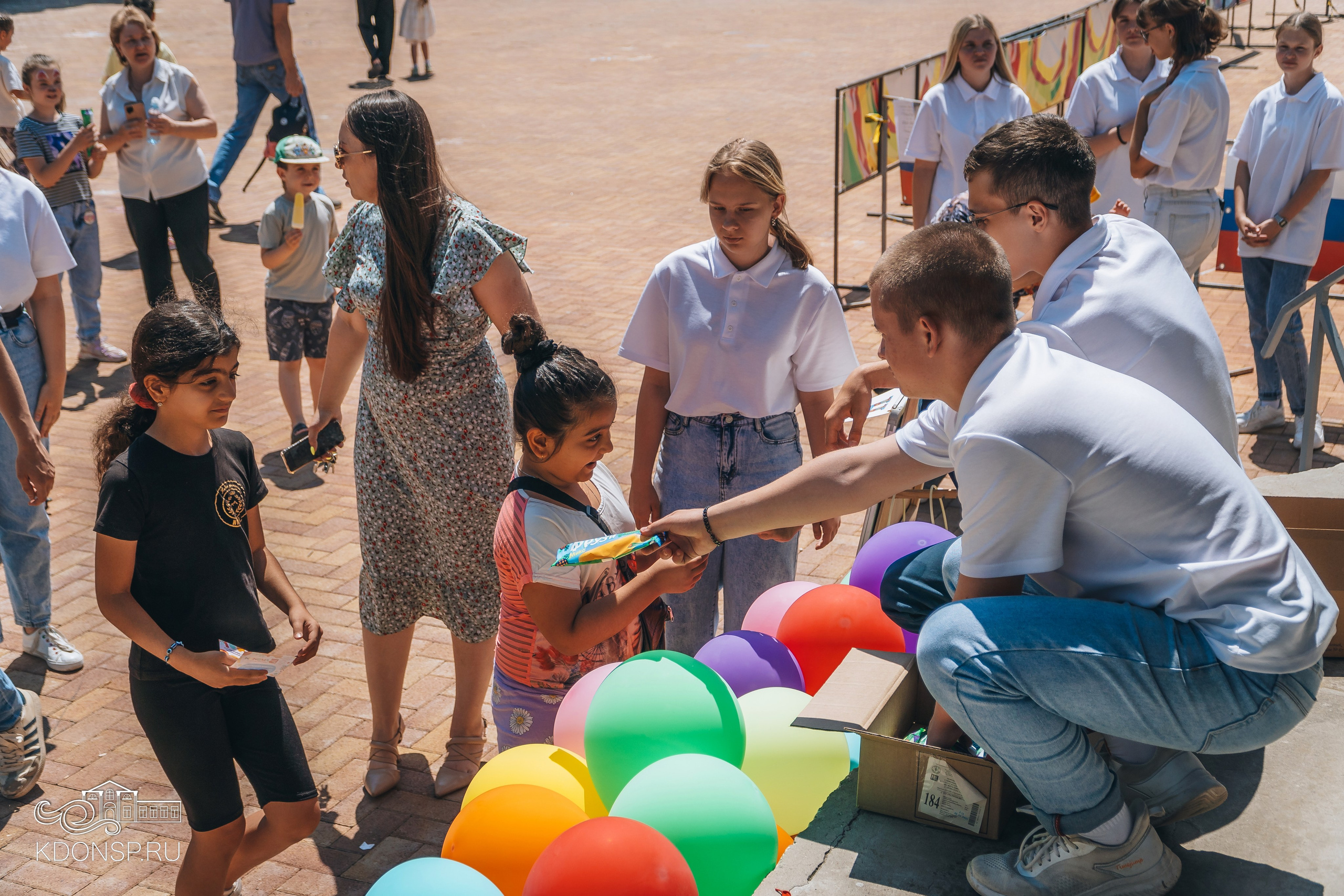 Должны смеяться дети. Новотитаровский Дом культуры
