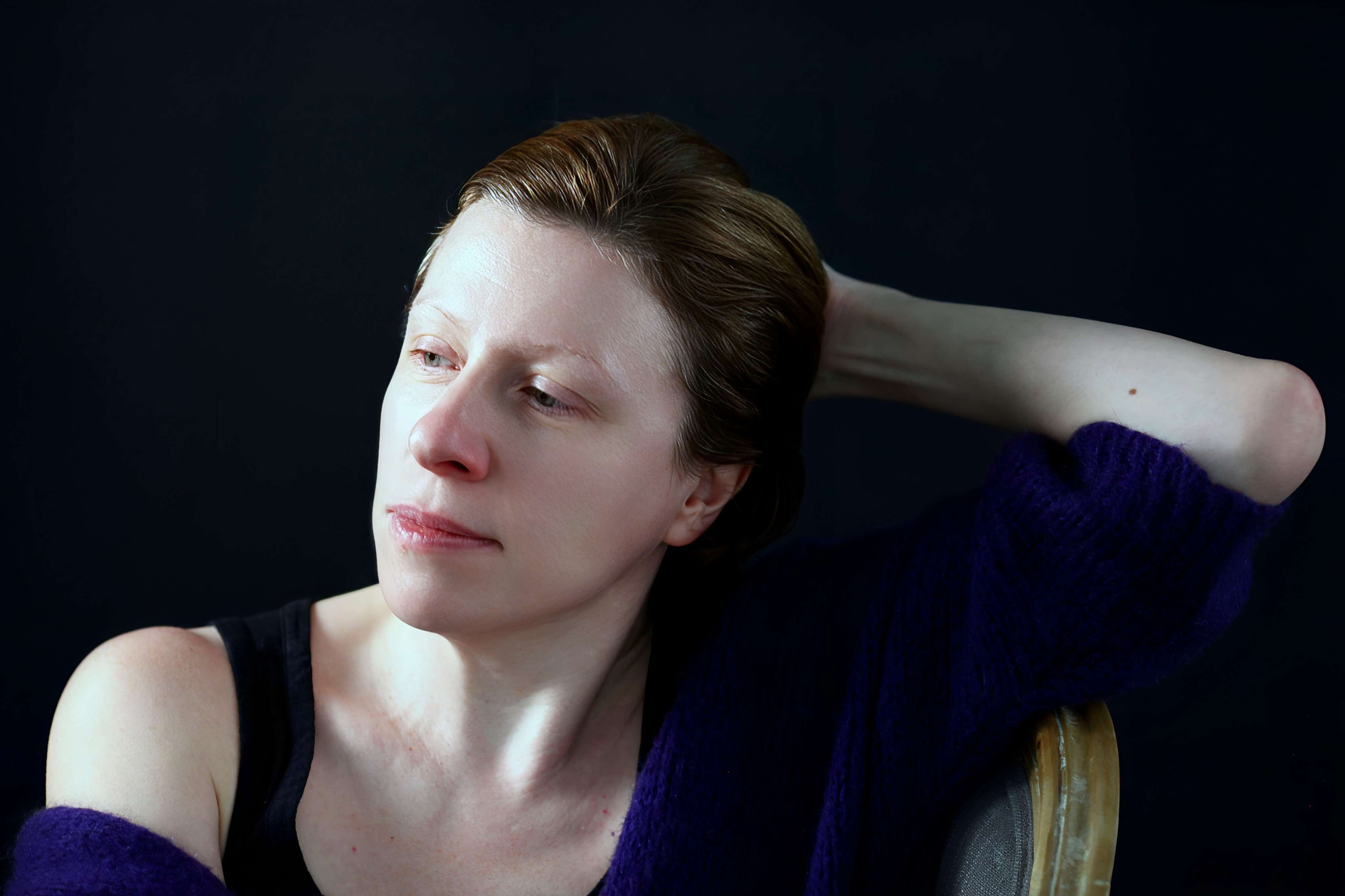 В тени света — студийная фотосессия. Фотограф Эмили Высоцкий