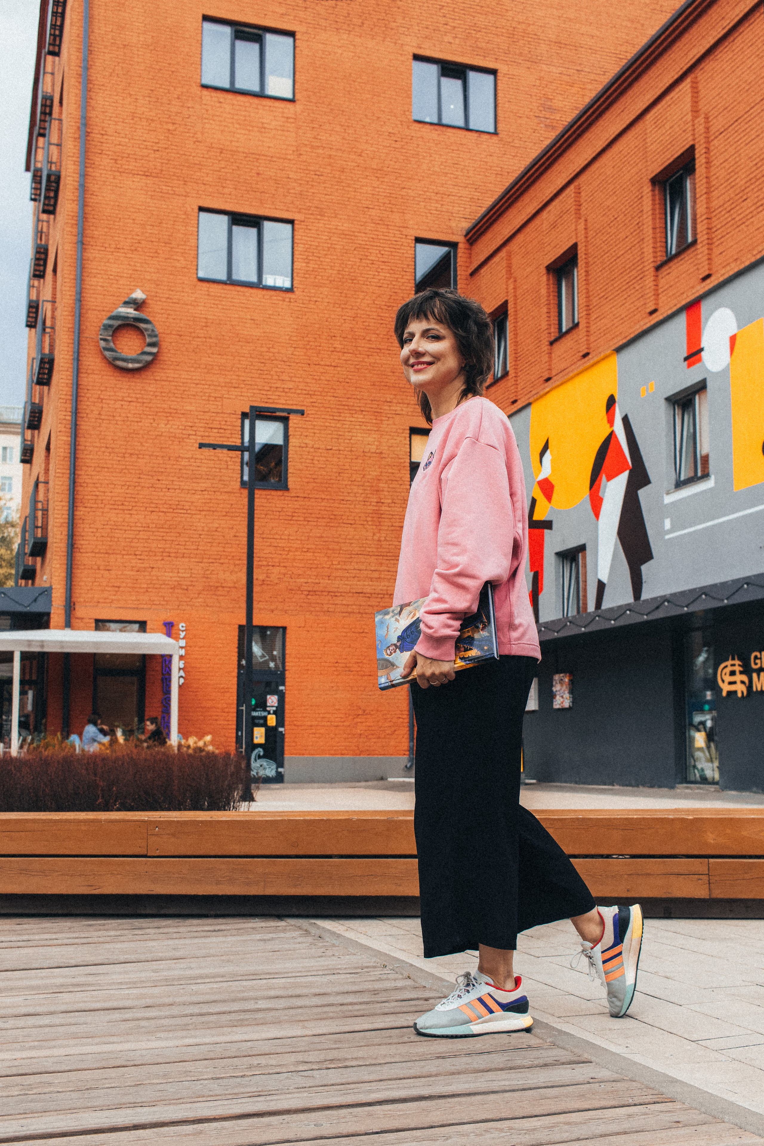 Яркие фото для издательства. Портретный фотограф Москва