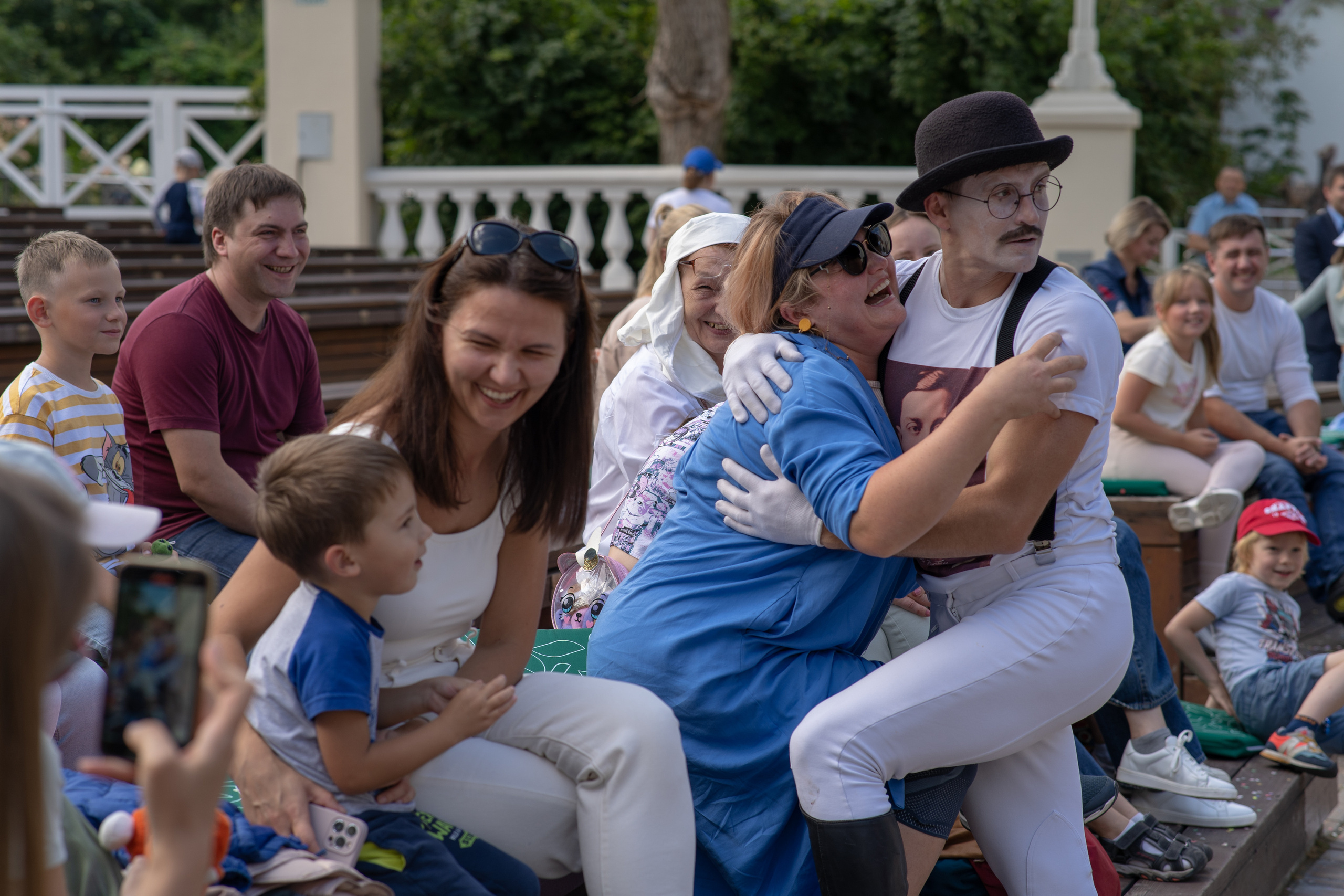 Уличный театр «Высокие Братья». ZAGLADIN Bureau