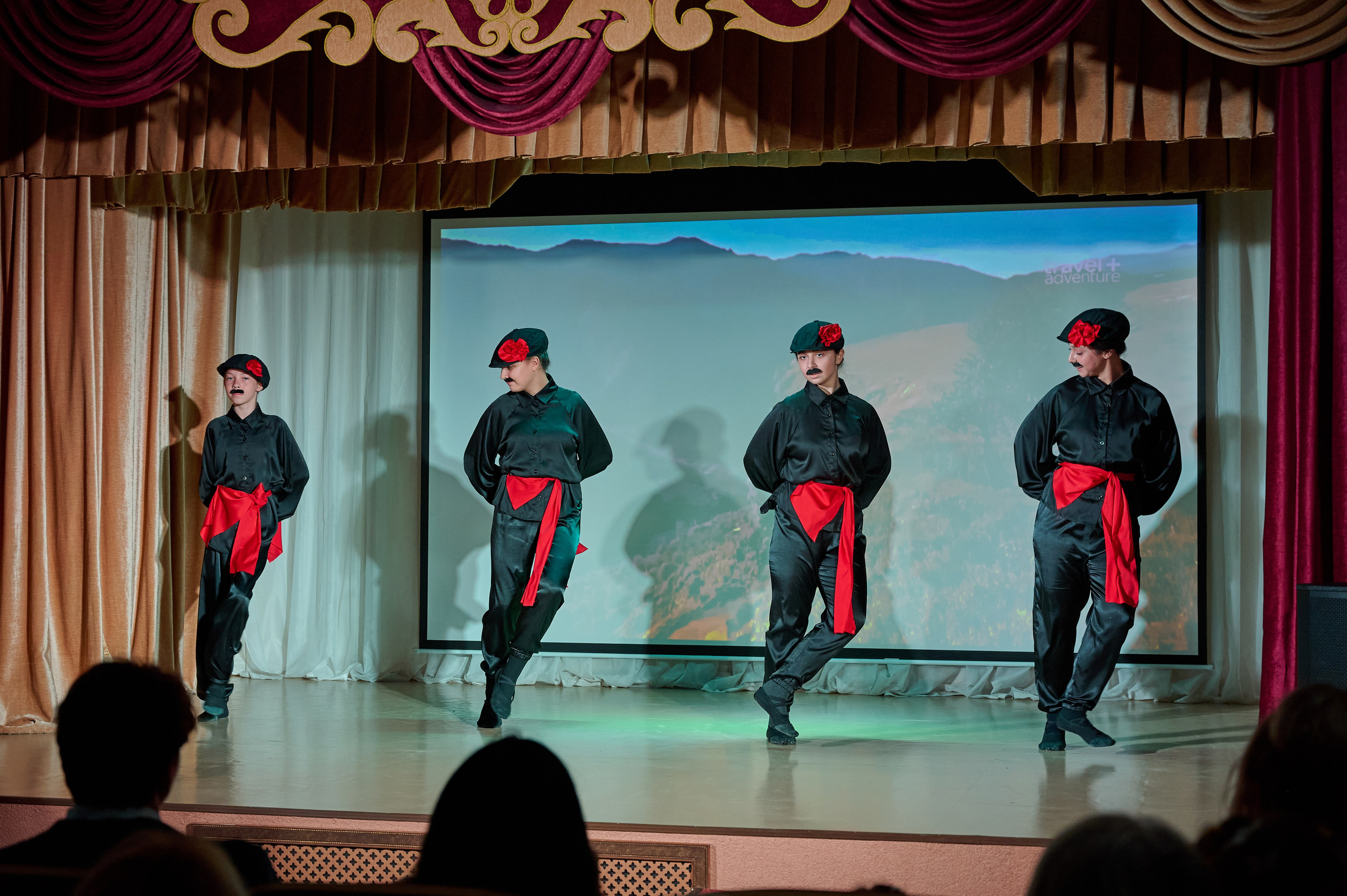 День матери ДК Виноградный. Жизнь курорта Кабардинка в фотографиях