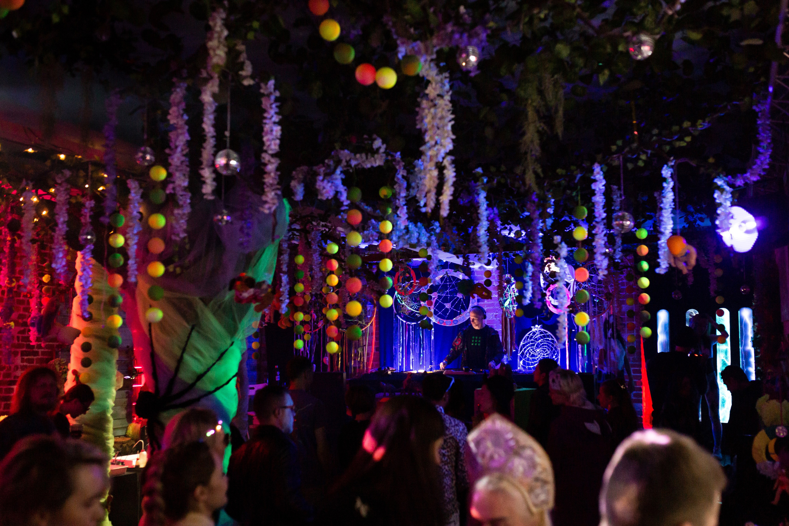 ВАМ И НЕ СНИЛОСЬ. Свадебный фотограф в Москве и Подмосковье Виктор Одинцов