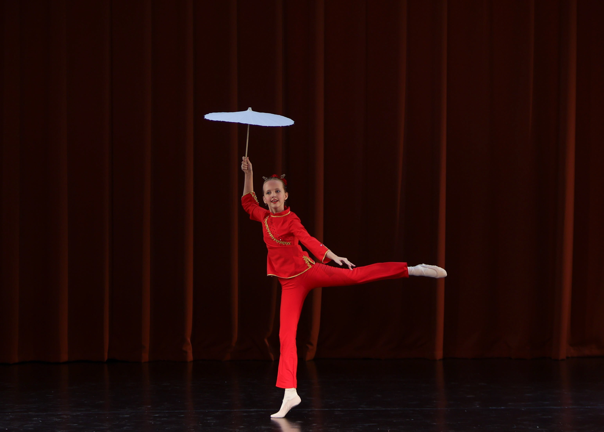 Фестиваль хореографического искусства «КУБОК ЛЕГЕНДЫ — 2025». Выпускные альбомы и школьный фотограф в Подольске, Троицке, Щербинке, Москве и Московской области