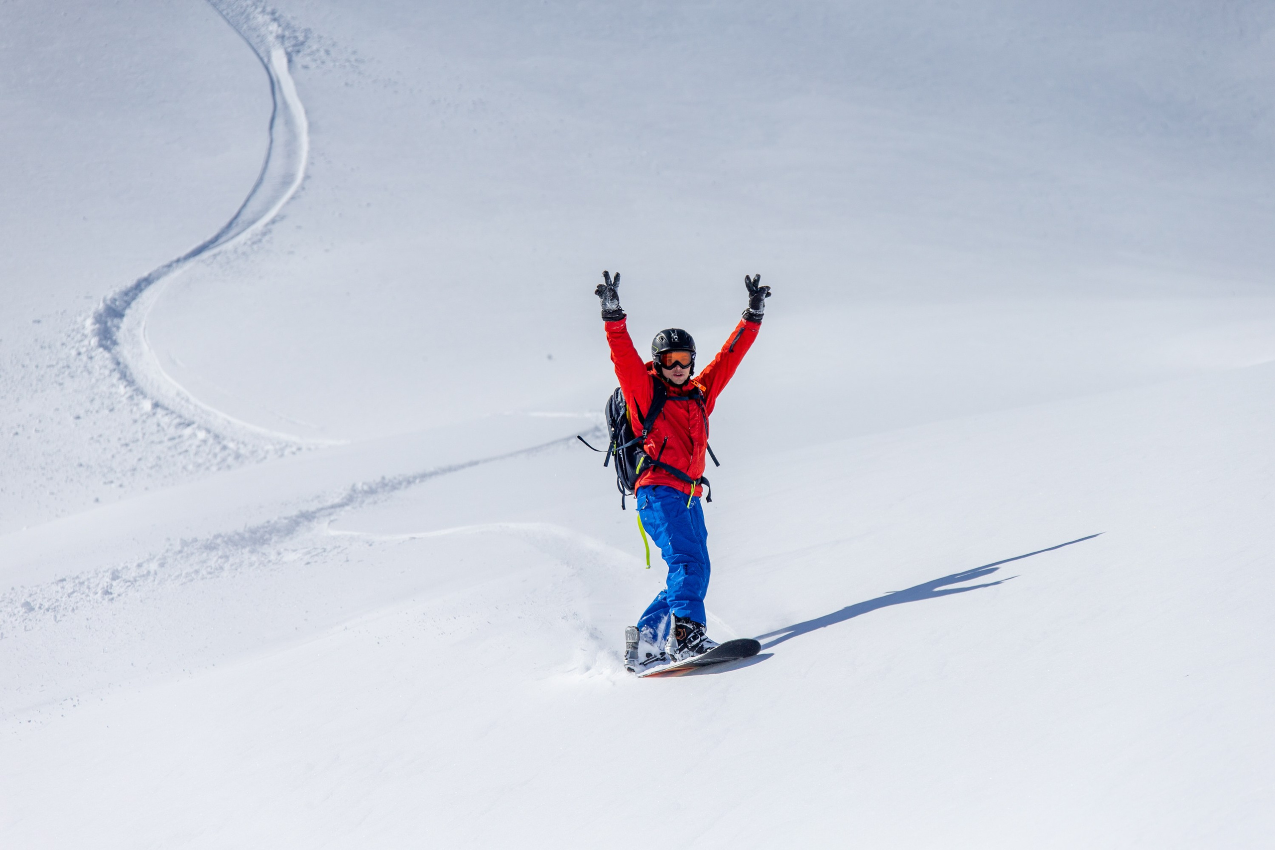 Хели-ски на Камчатке на Ми-8 — катание среди вулканов. Время Камчатки: чтобы найти свой путь, нужно скорость умножить на время