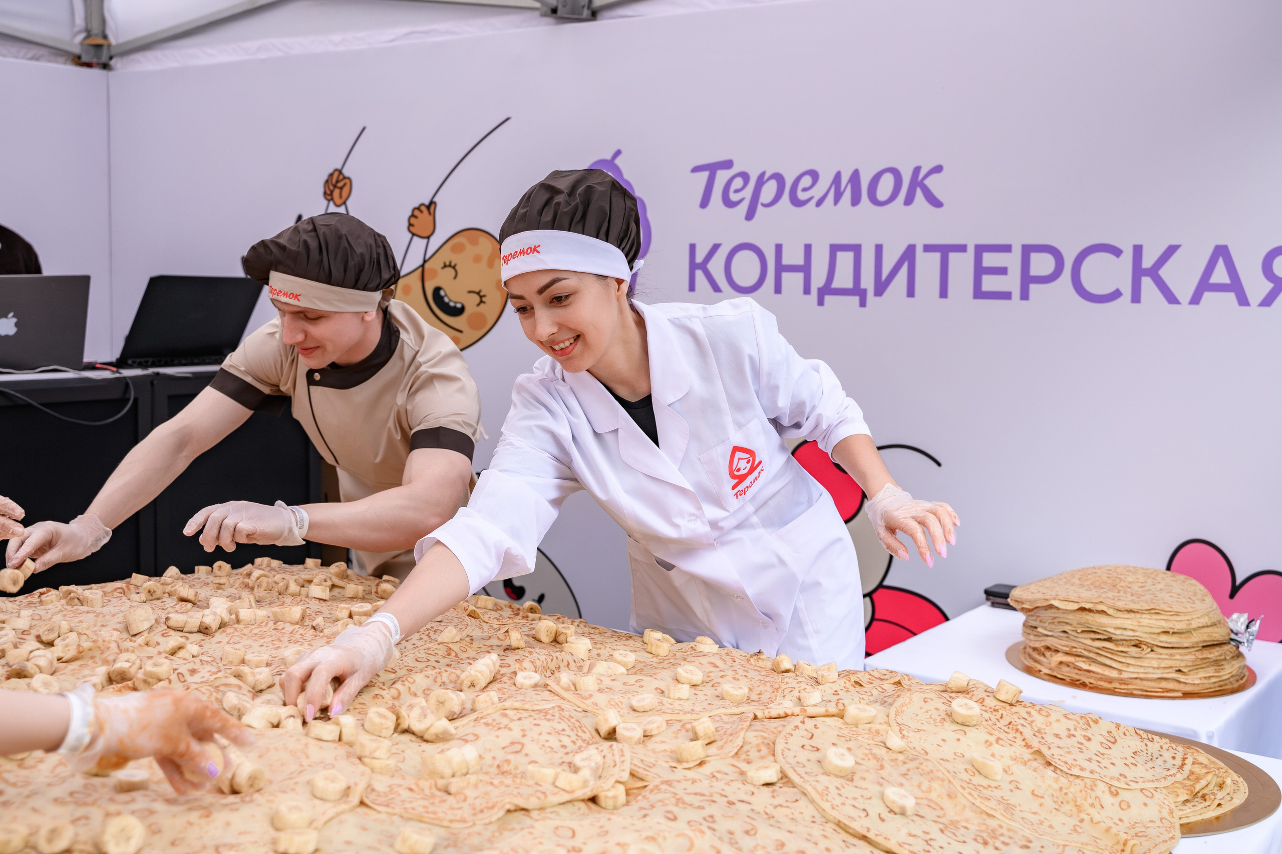 Профессиональный репортажный фотограф Алексей Лукин в СПб | Фотосъёмка Мероприятий | Корпоратив | Юбилей | Конференция | Выставка | Форум. Фотограф Алексей Лукин. Свадьба, мероприятие, корпоратив, юбилей, фотосессия, портрет. Фотосъёмка в Санкт-Петербурге. Ретушь фотографий