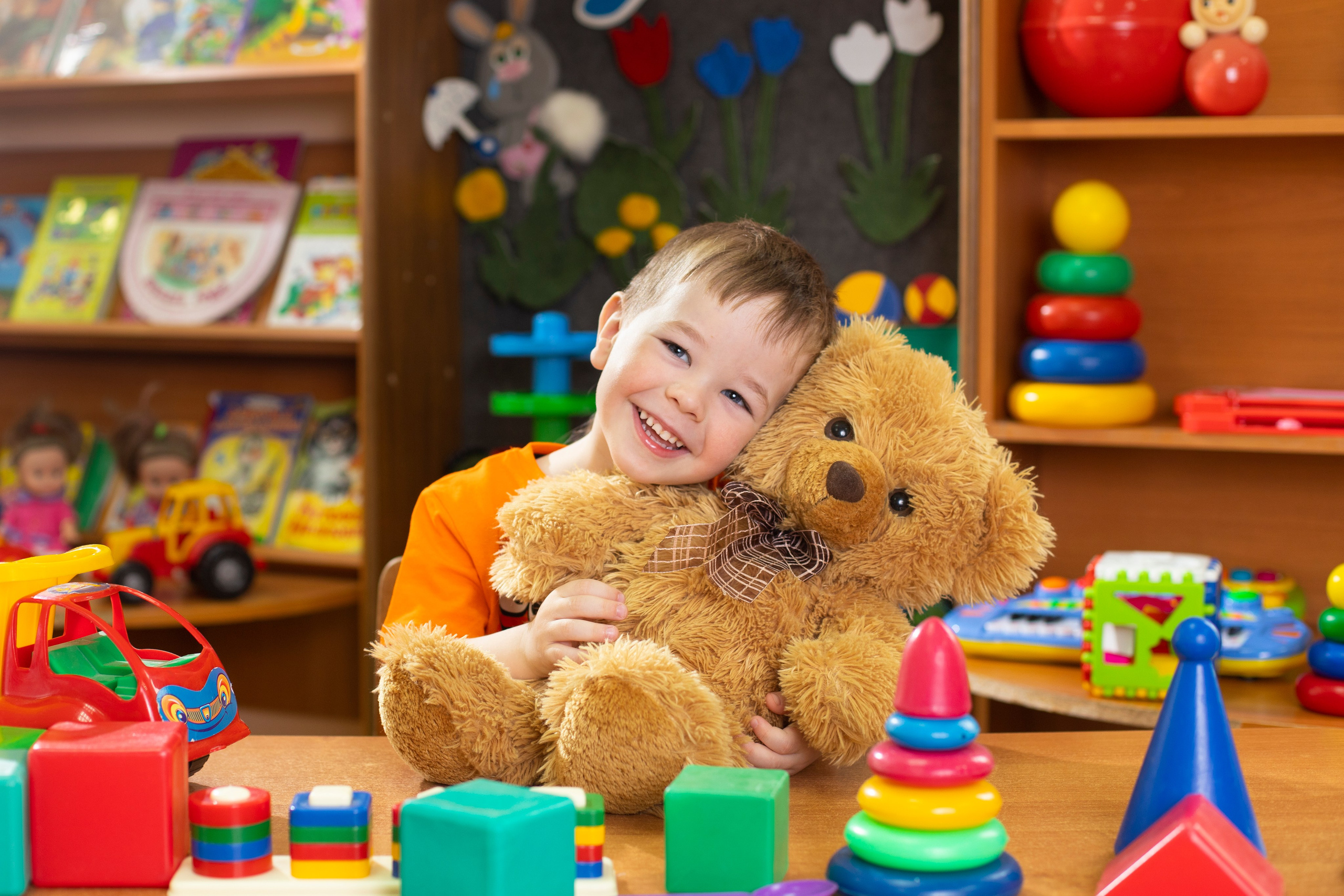 Один день в детском саду. ВЫПУСКНЫЕ АЛЬБОМЫ для детского сада и школы Санкт-Петербург и Лен. область