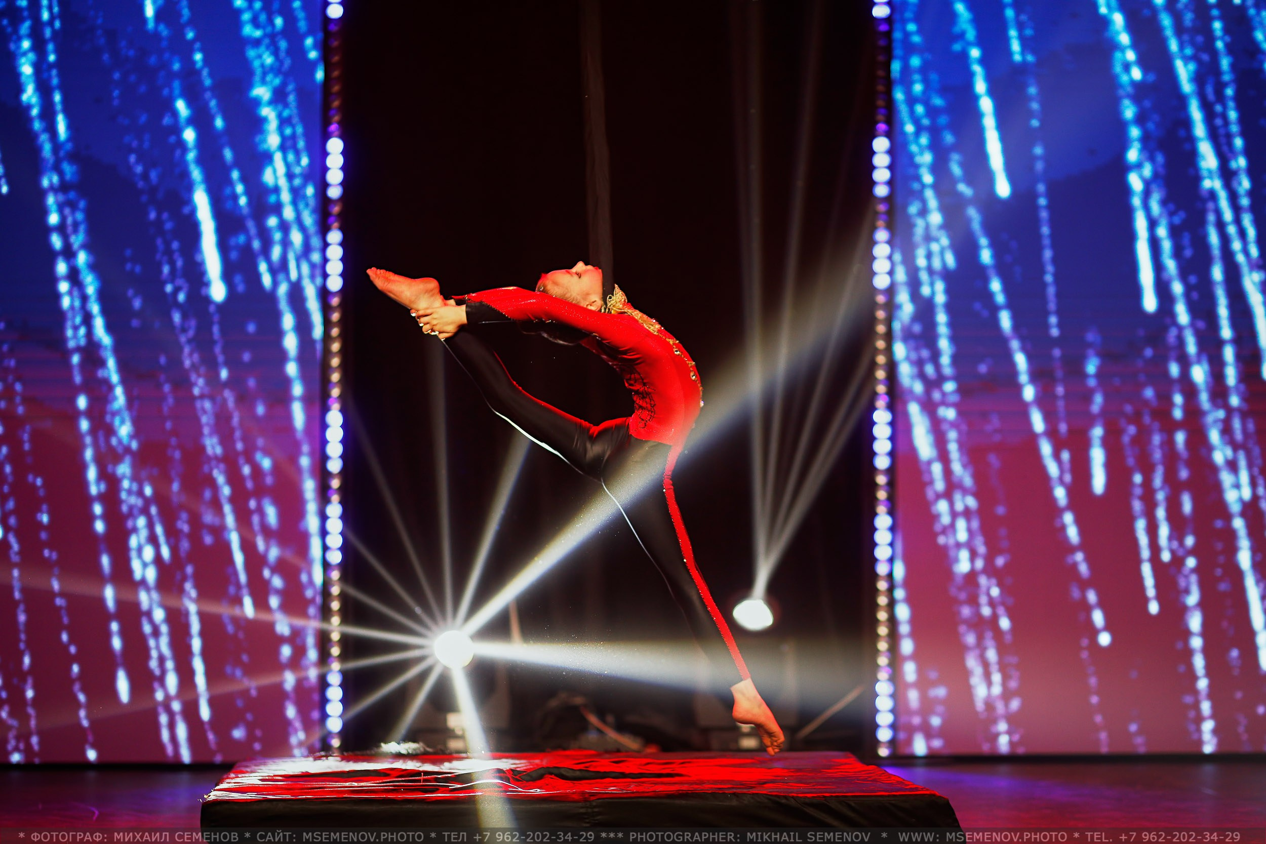 Анонс фоторепортажа с Концерта Грация. POLE DANCE. Photographer for business Mikhail Semenov. Aqua photo studio, photo school