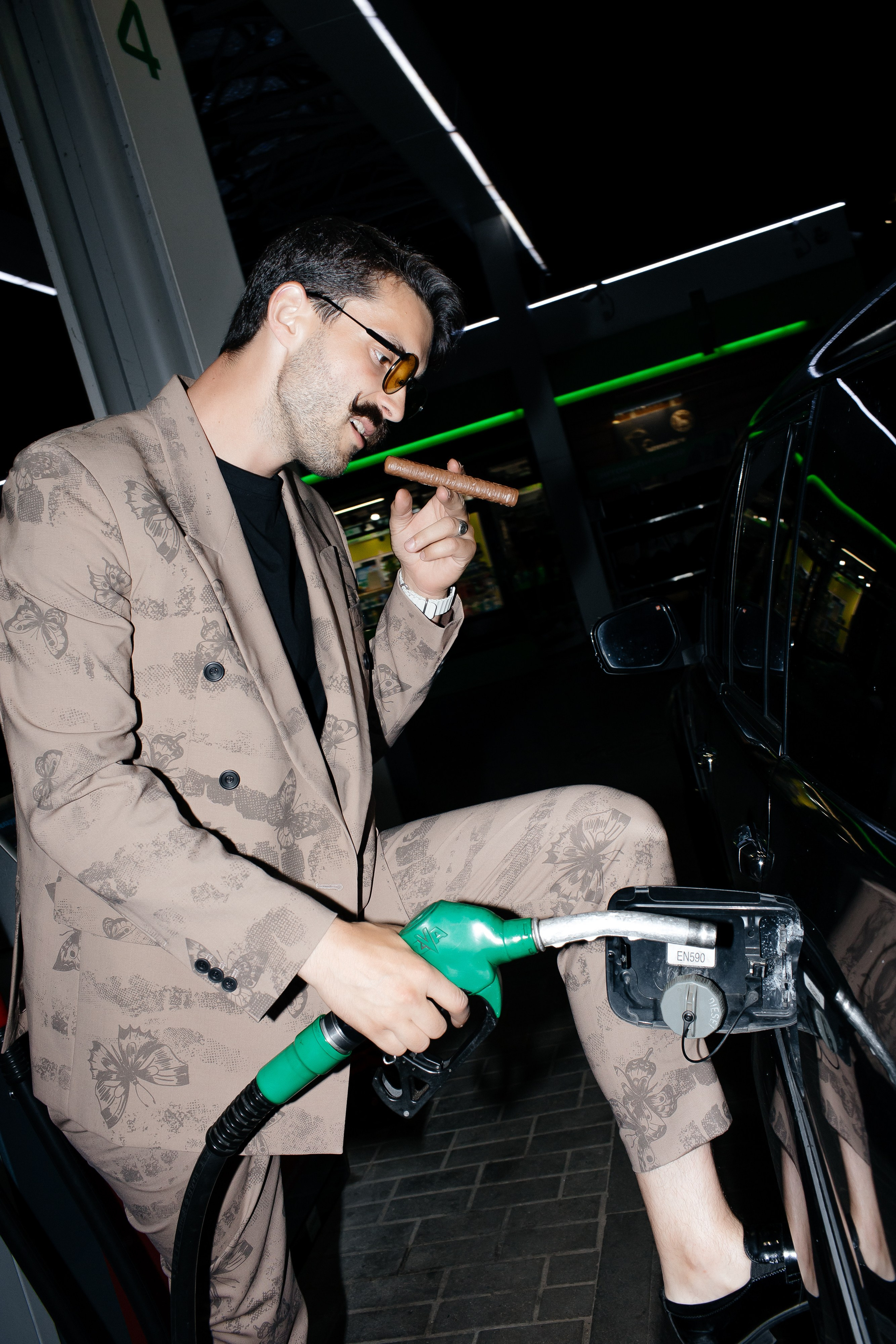 Михаил Гришечкин. Контент-съёмка на заправке. Сергеев Алексей. Фотограф