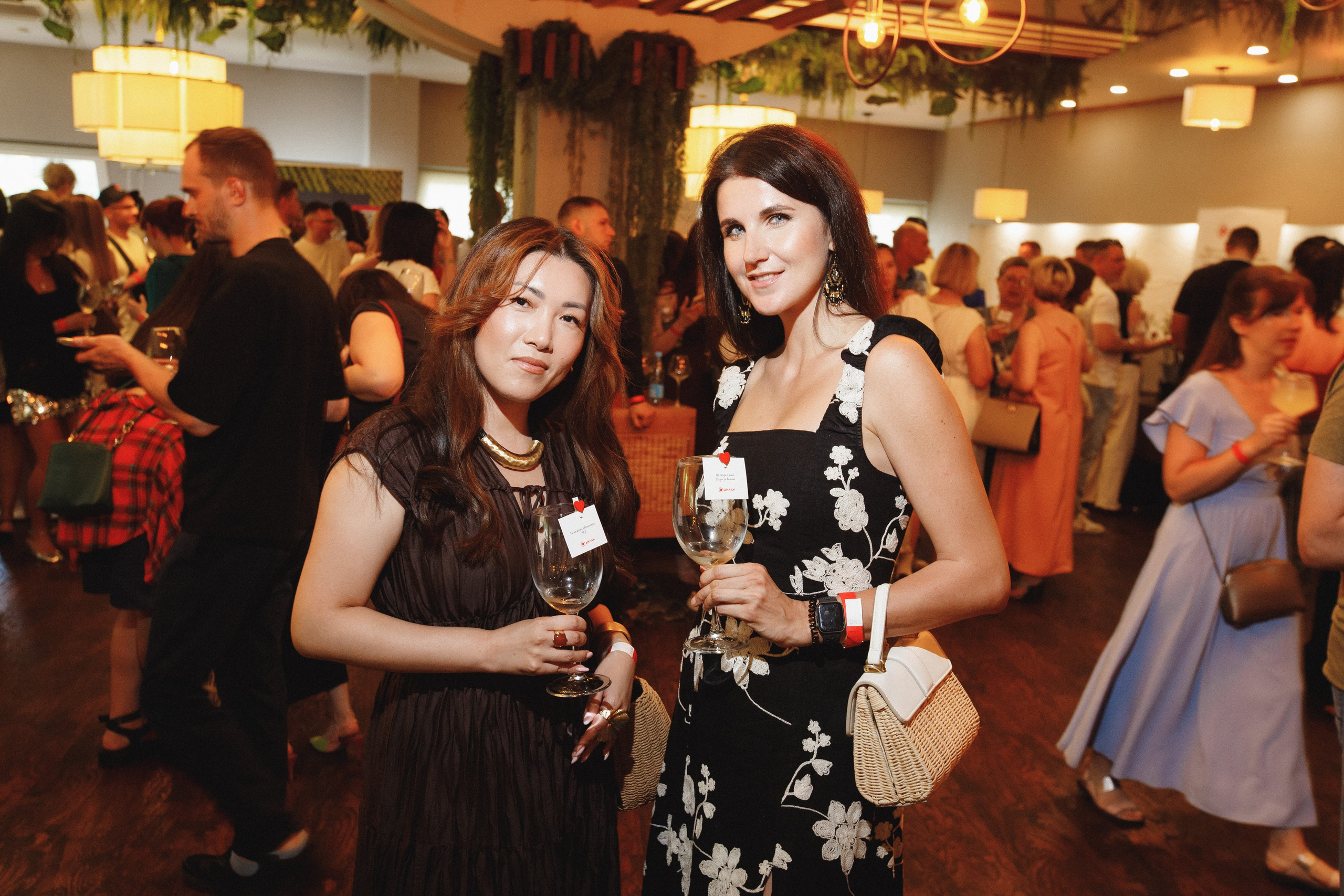 ФЕСТИВАЛЬ РОССИЙСКОГО ВИНА. СВОИ. ФОТООТЧЕТЫ-СОБЫТИЯ-МЕСТА