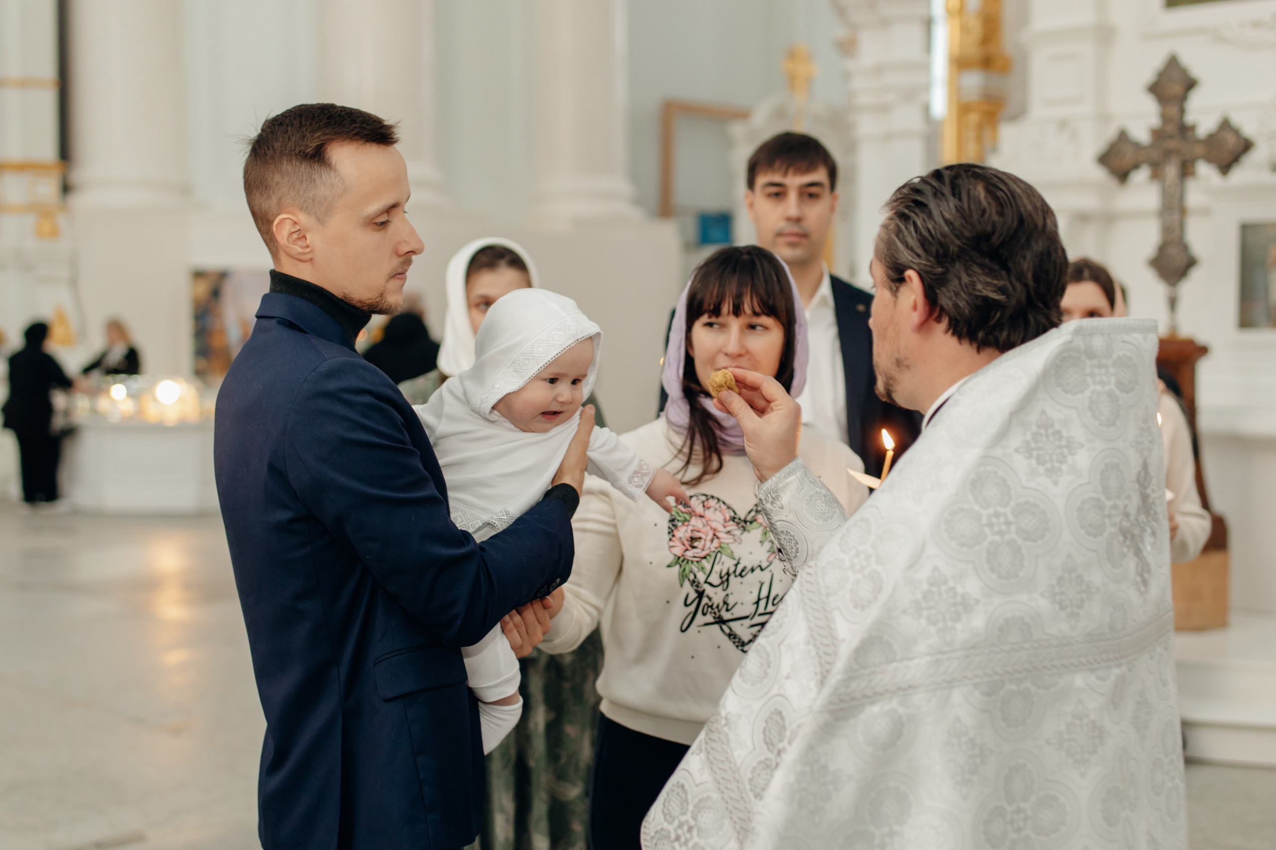 Крещение ребенка в Смольном соборе СПб. Фотограф крещение венчание в Петербурге! Помогает подобрать храм и посоветовал душевного батюшку в СПб