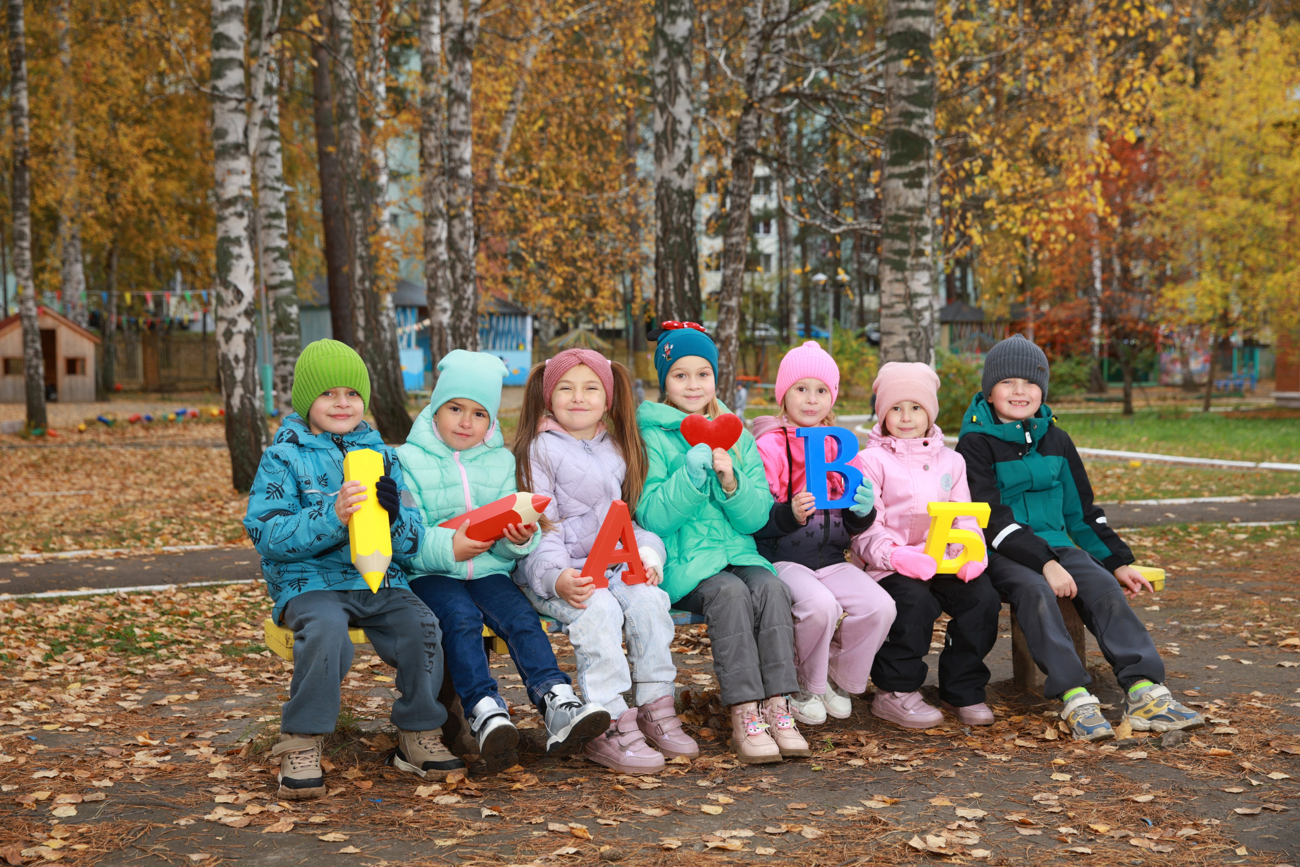Выпускникам школ и детских садов