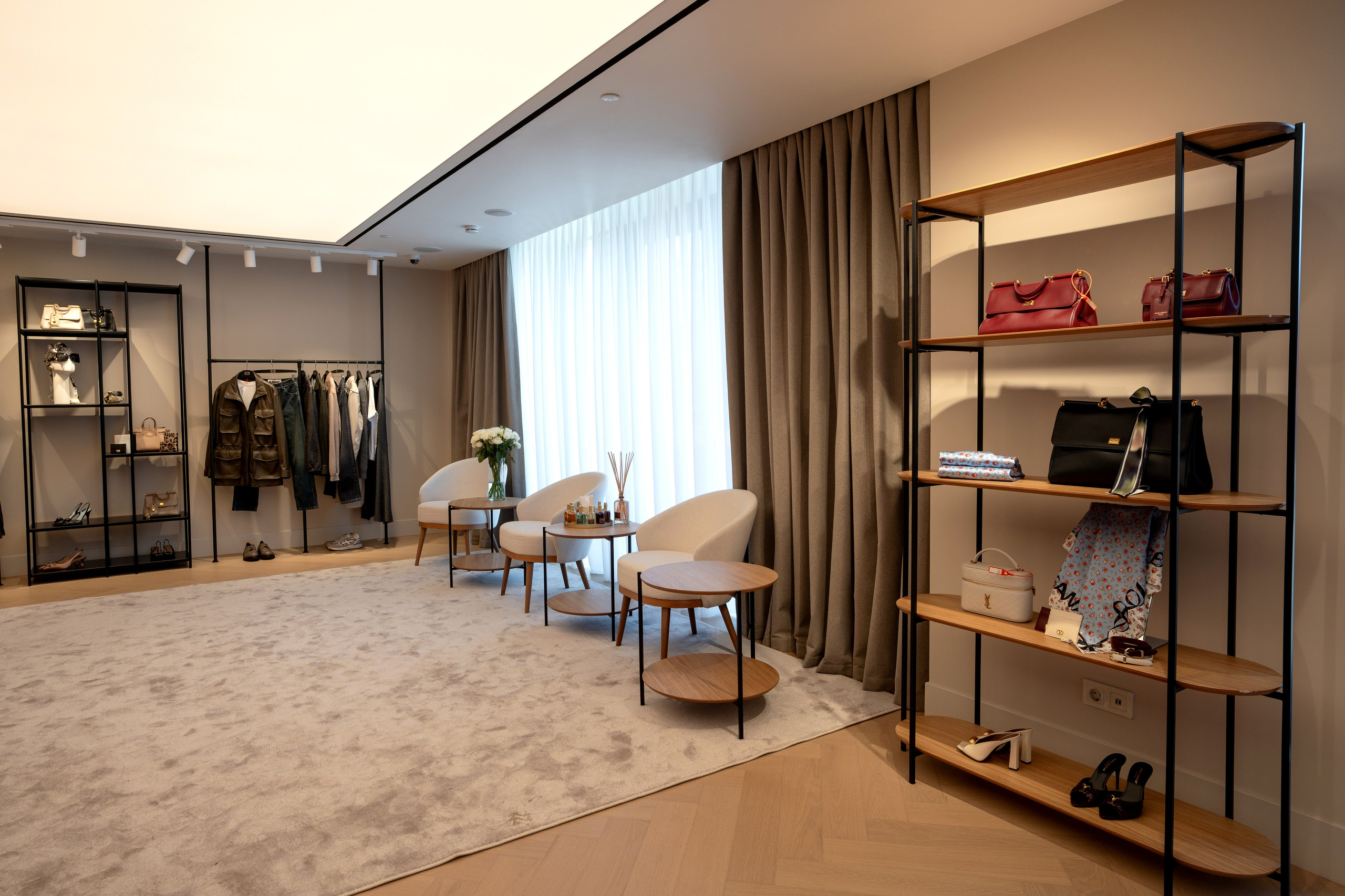 ЦУМ. Фотограф и видеограф в Тюмени Анна Жагорина, ваши фото еще не отдавали так быстро!