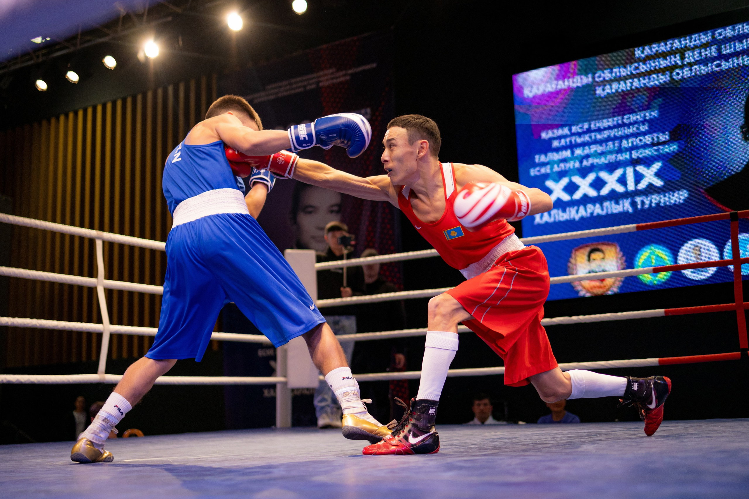 Студийный фотограф в Караганде Алексей Баранов. Фотограф Алексей Баранов. Фотостудия Flash. Семейные фотосессии в Караганде. Индивидуальные фотосессии, детские фотосессии, парные фотосессии в Караганде. Интерьерная фотосессия в Караганде. Семейный фотограф Алексей Баранов. Детский фотограф Алексей Баранов. Художественный фотограф Алексей Баранов. Свадебный фотограф Алексей Баранов. Черно-Белая съемка в Караганде. Самые лучшие семейный и детские фотосессии в Караганде. Контент Съемка в Караганде. SMM в Караганде. Контент фотограф Алексей Баранов. Фотограф Караганда. Фотограф. Предметный фотограф Алексей Баранов. спортивный фотограф. спорт. mma. бокс. спорт в Казахстане. фото спорта. соревнования. спортивный фотограф Алексей Баранов