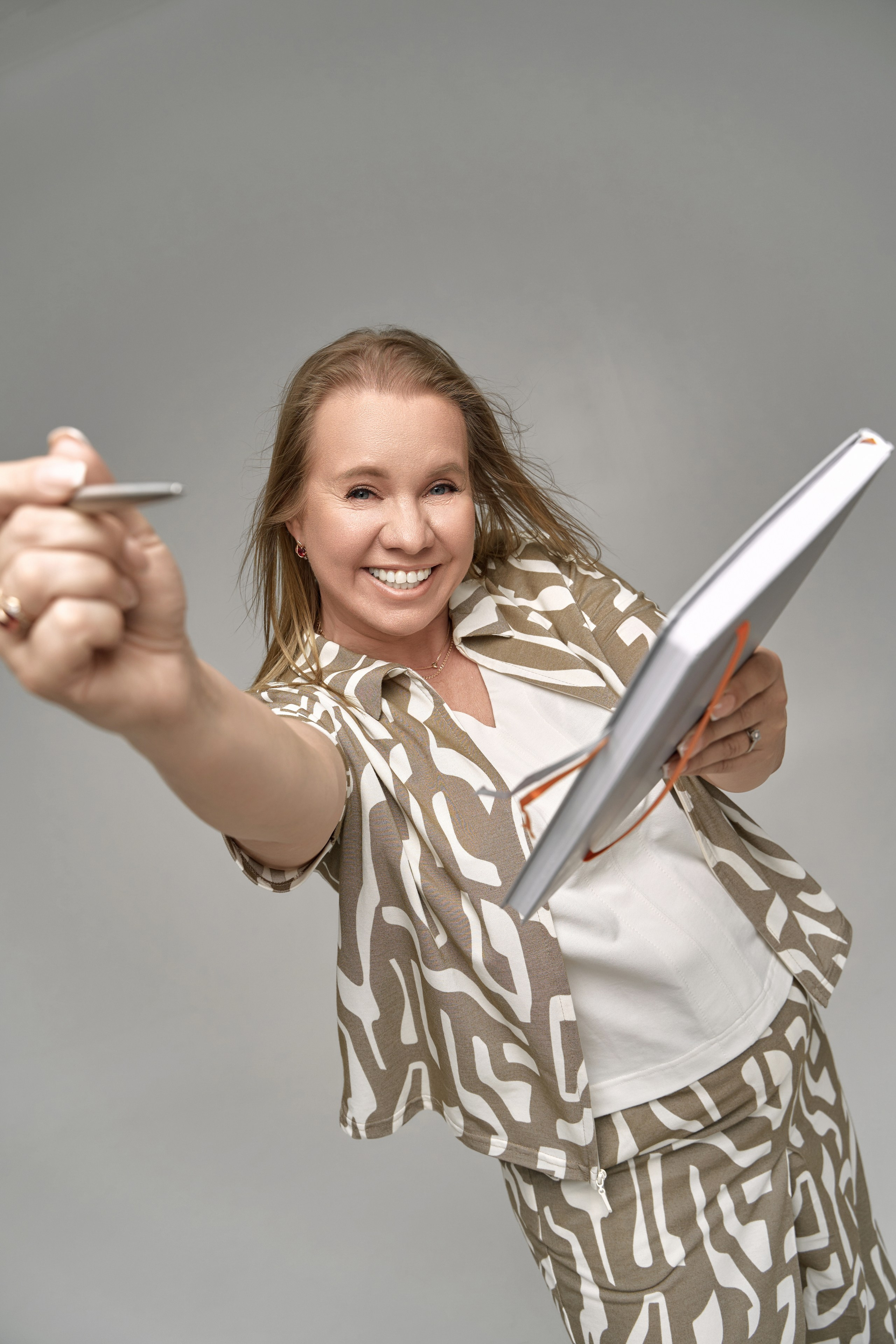 Корпоративная съемка для консалтингового агентства. Главная