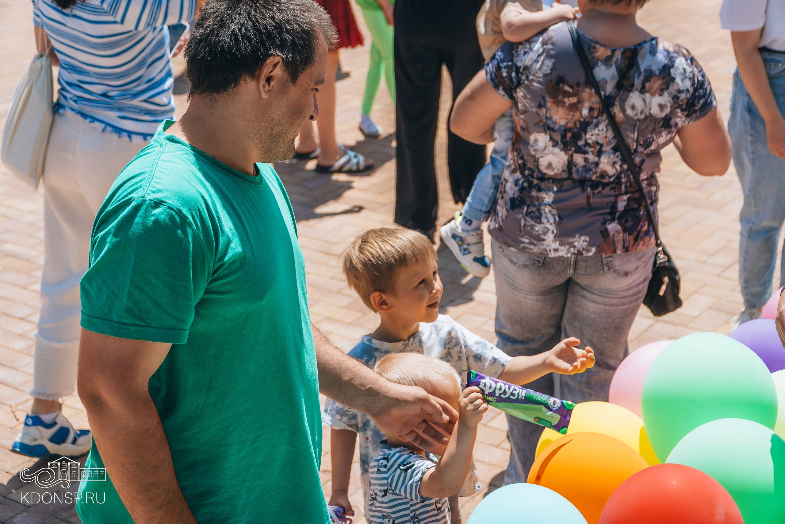 Должны смеяться дети. Новотитаровский Дом культуры