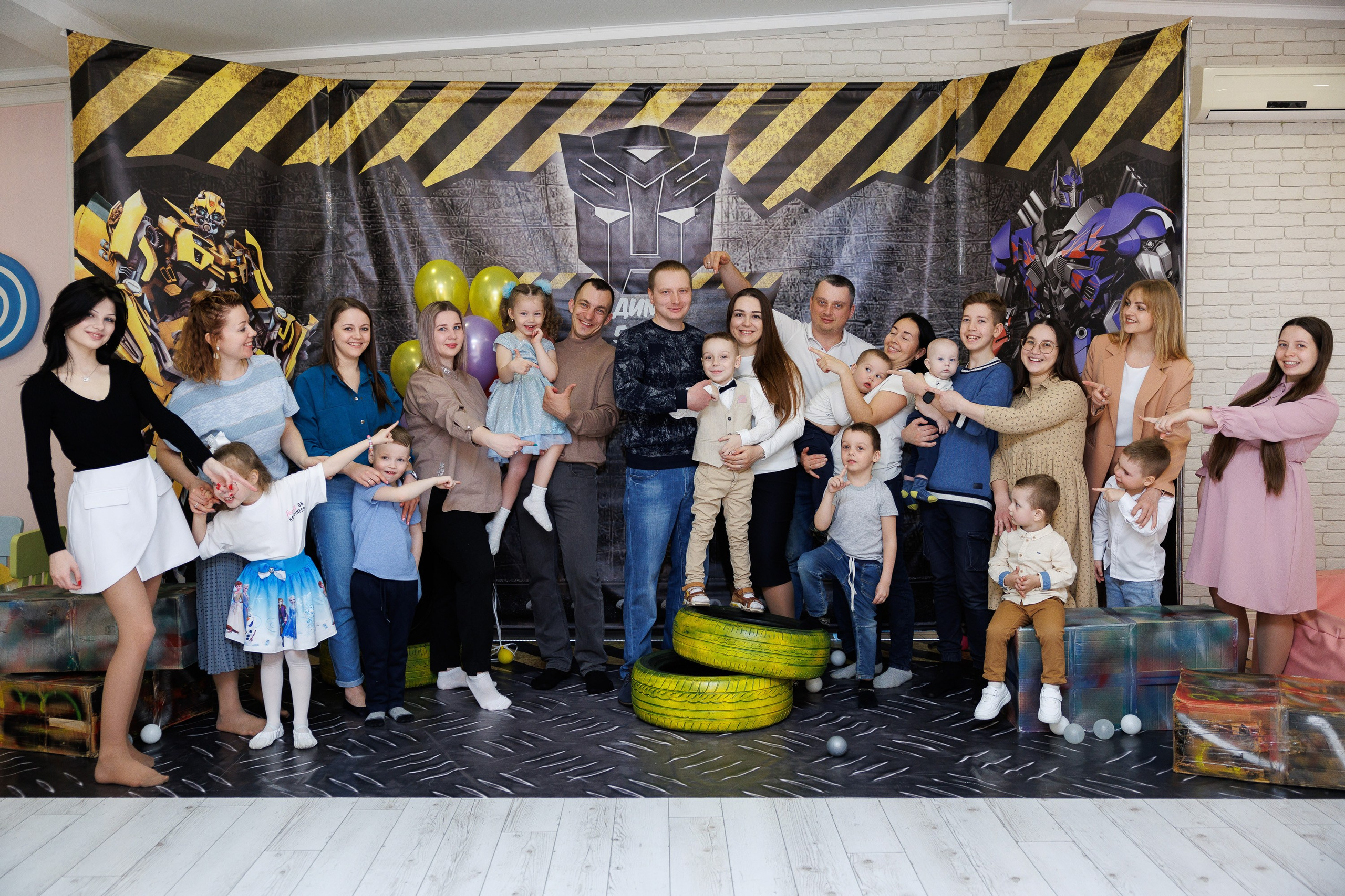 Детский день рождения в студии «Ромашка» в Оренбурге — Трансформеры