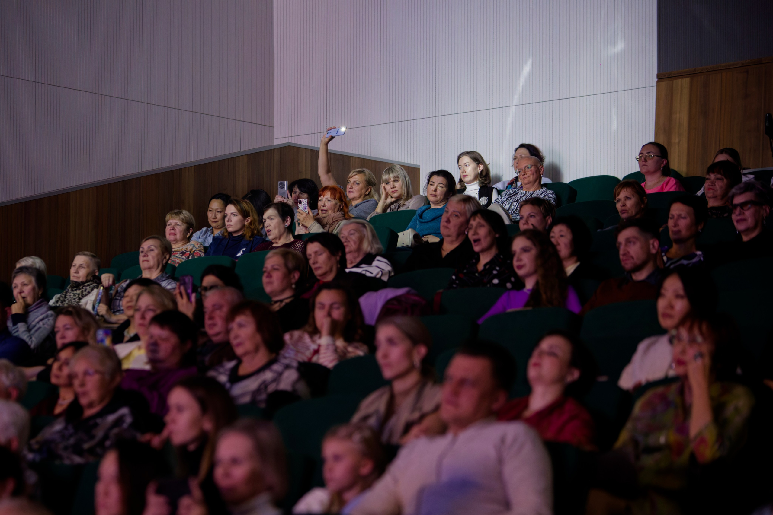 Юбилейный концерт Ярославны Калашниковой. Кутузов Евгений Фотограф в Южно-Сахалинске