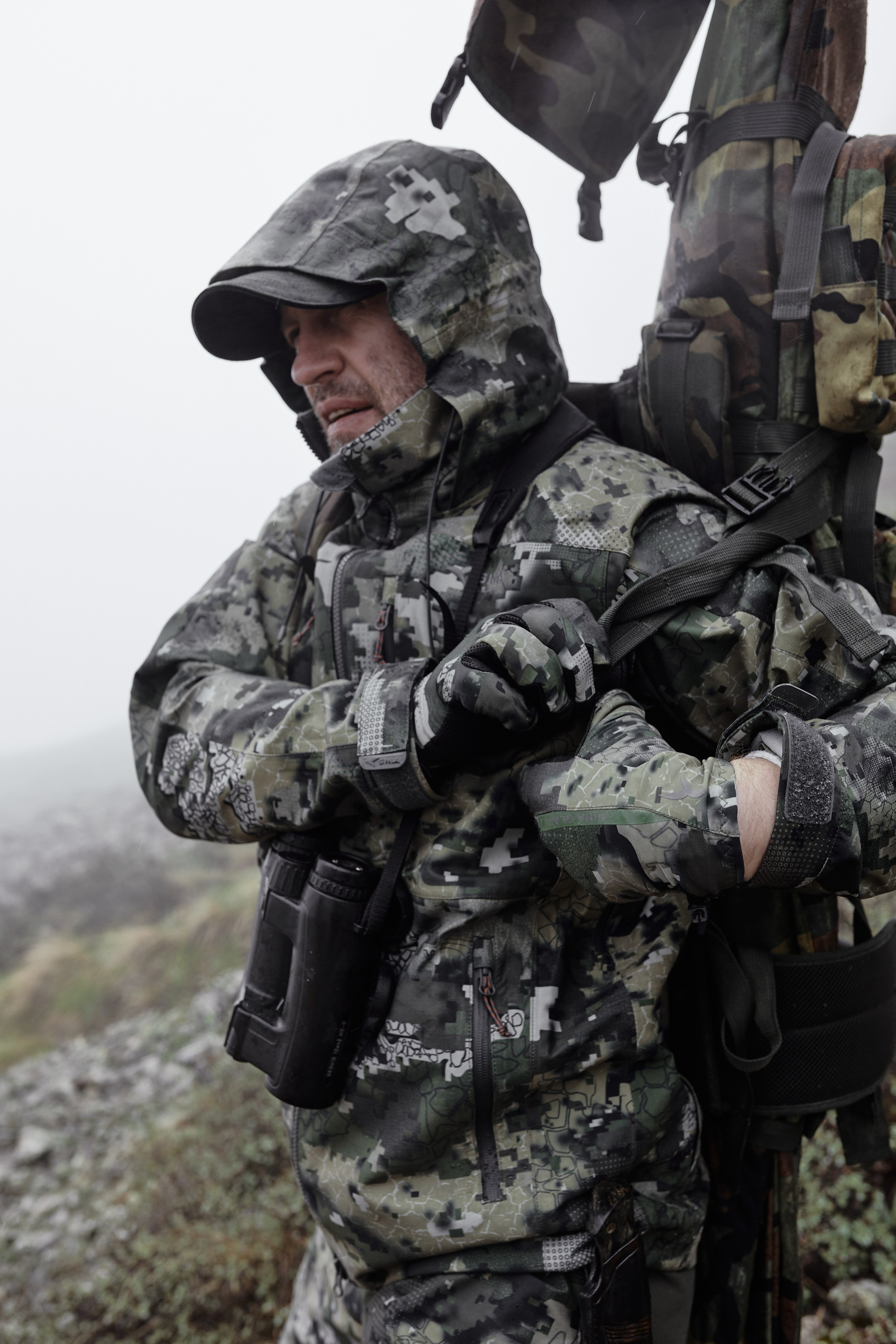 Съемка для бренда охотничьей одежды под ключ. Фотограф Продюсер в горах КБР / Москва Нальчик Горы