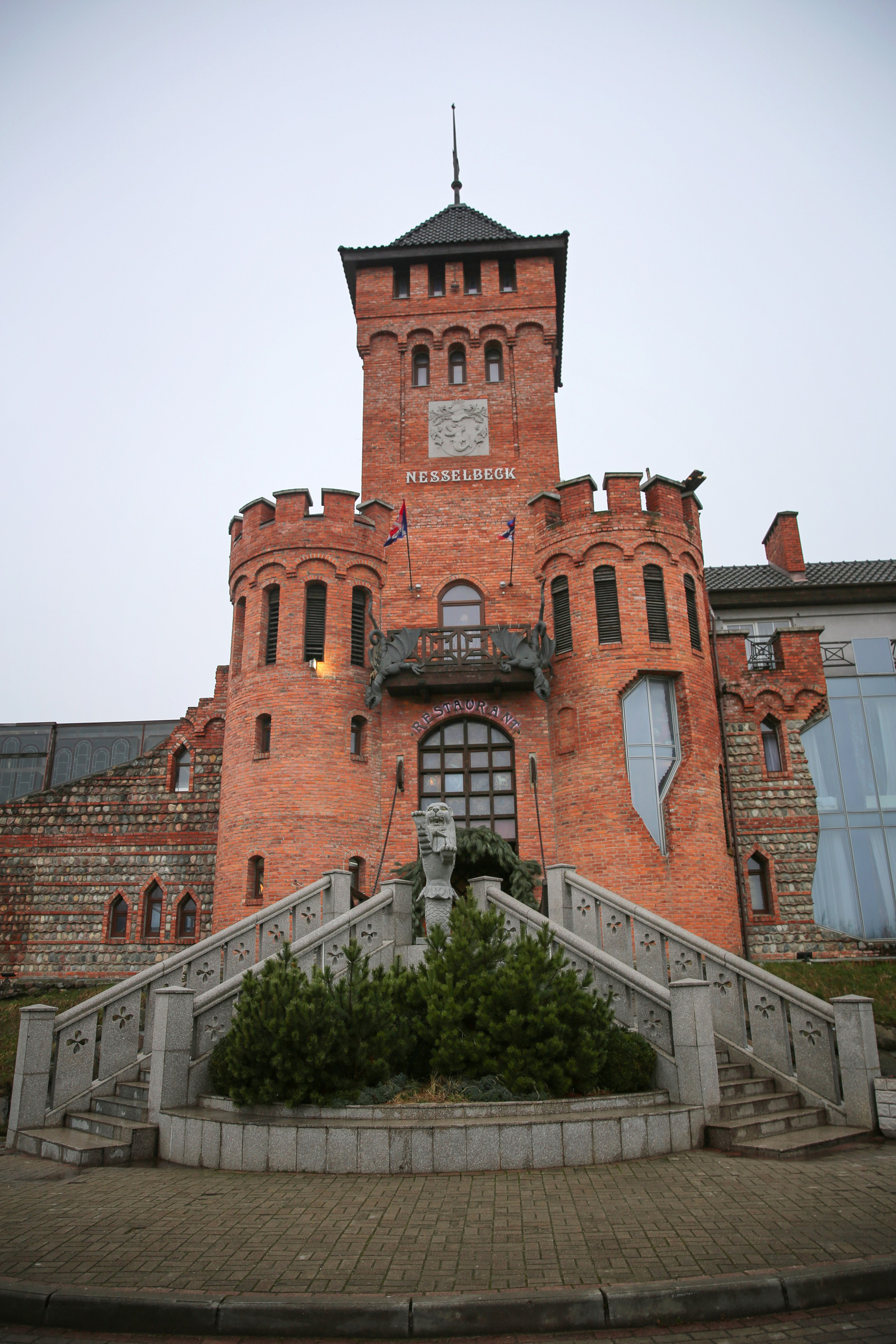 Замок Нессельбек