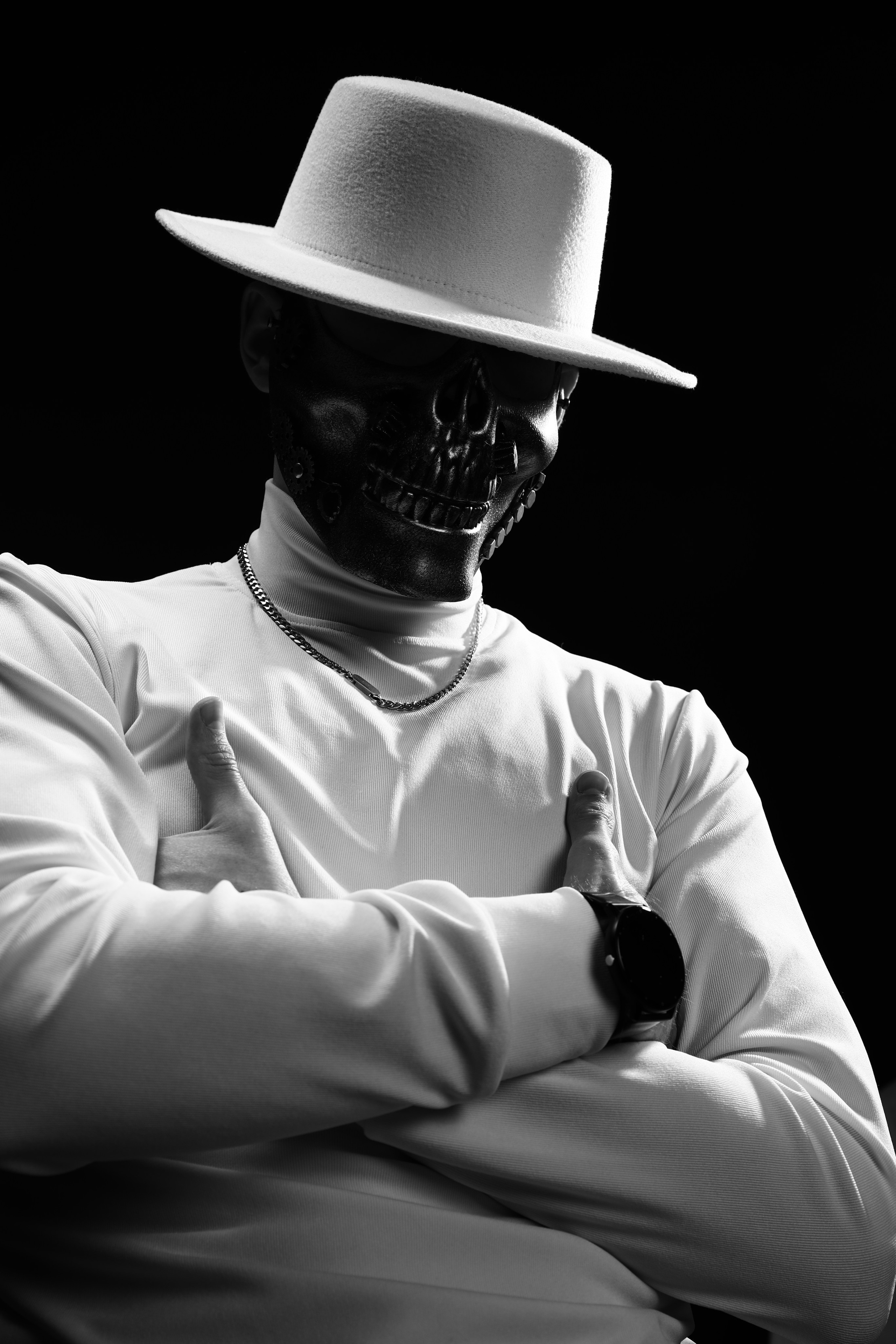 The White hat Alex. Профессиональный фотограф в Воронеже Владислав Крылов