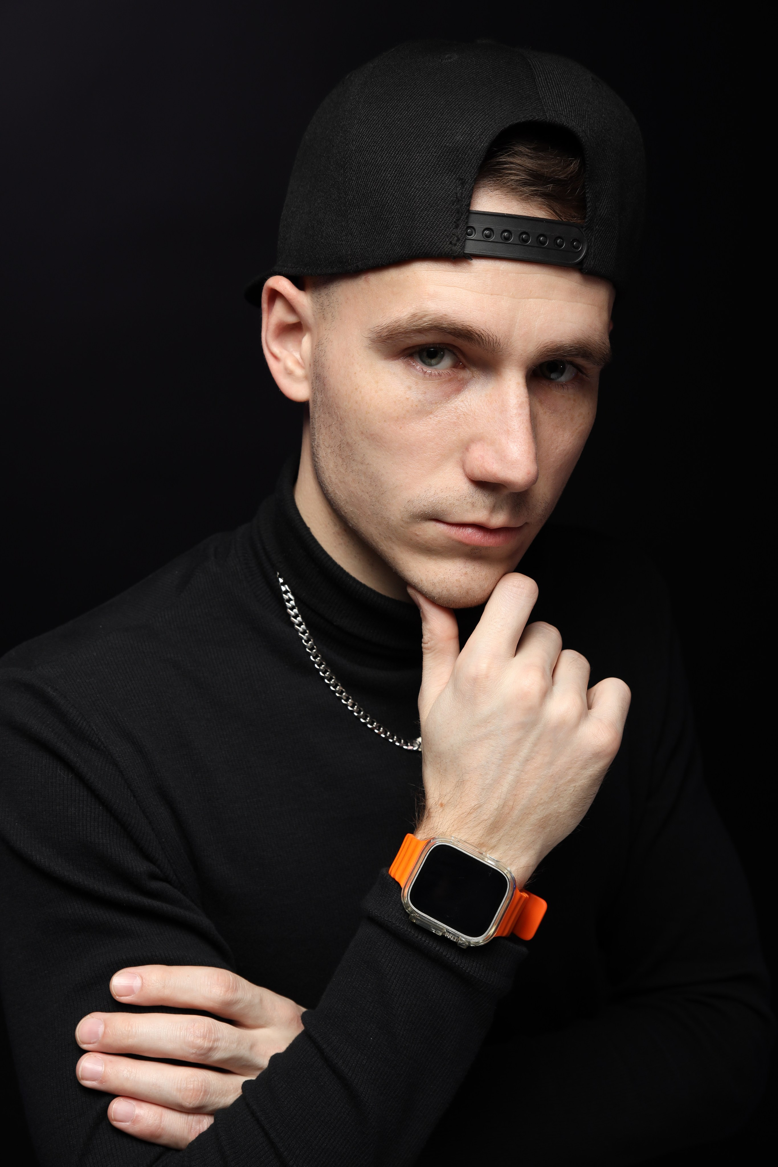 The White hat Alex. Профессиональный фотограф в Воронеже Владислав Крылов