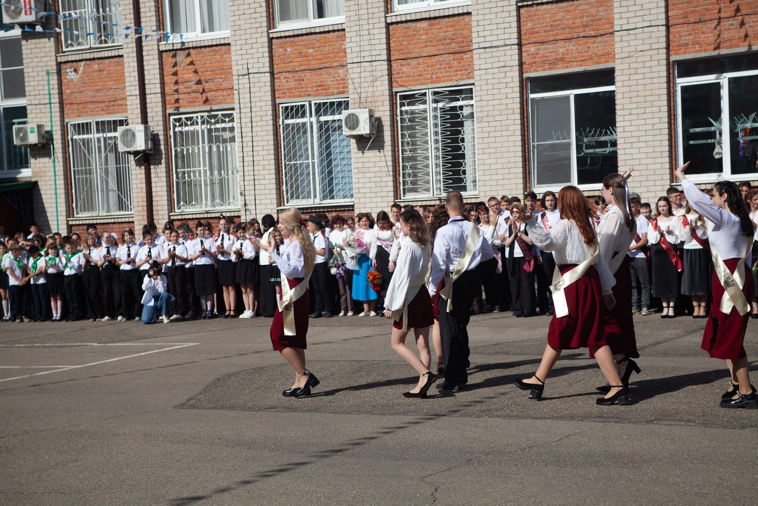 Последний звонок в Десяточке