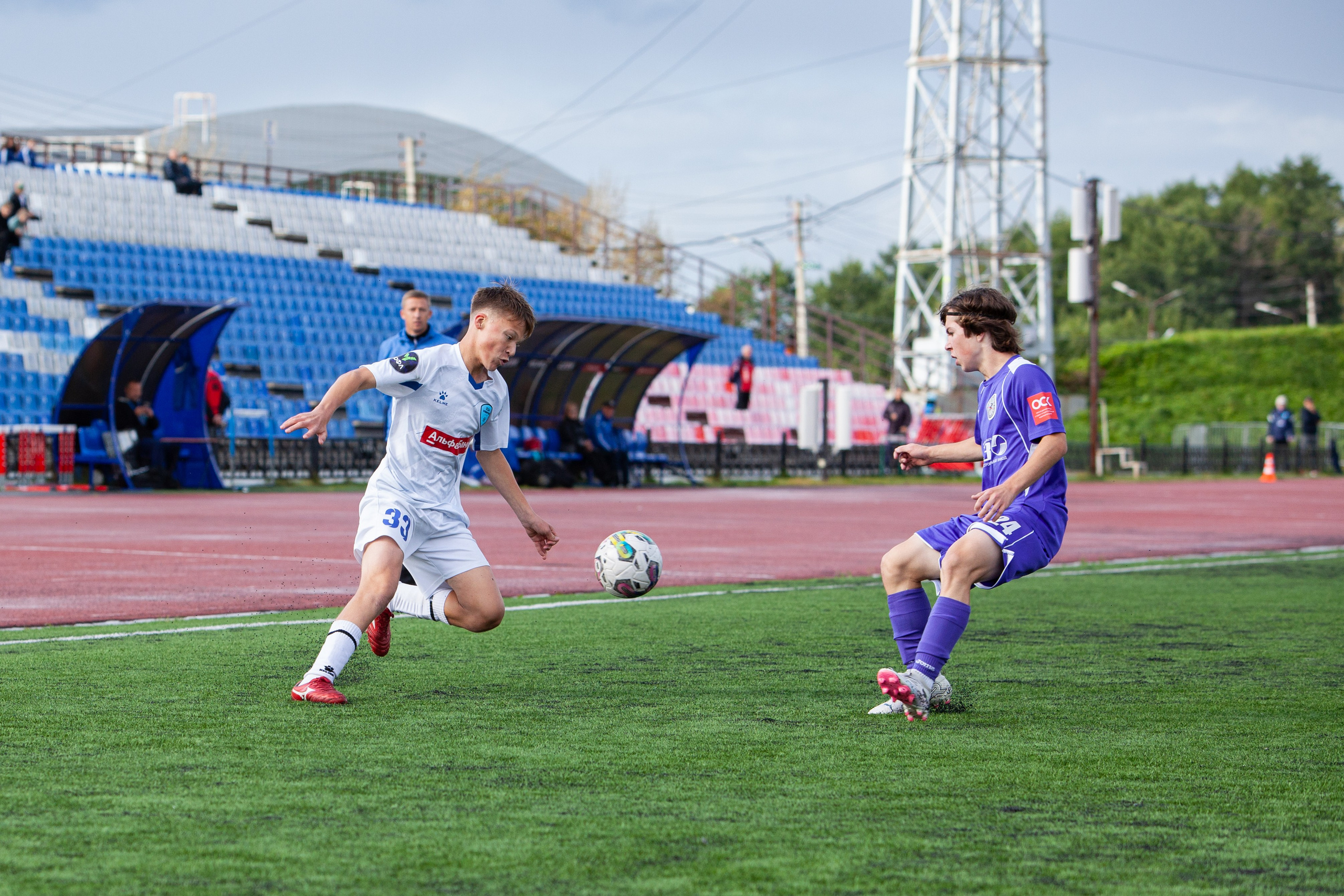 Матч юношеской футбольной лиги между командами СШ «Сахалин» и «СШОР № 1» (Комсомольск-на-Амуре). Кутузов Евгений Фотограф в Южно-Сахалинске