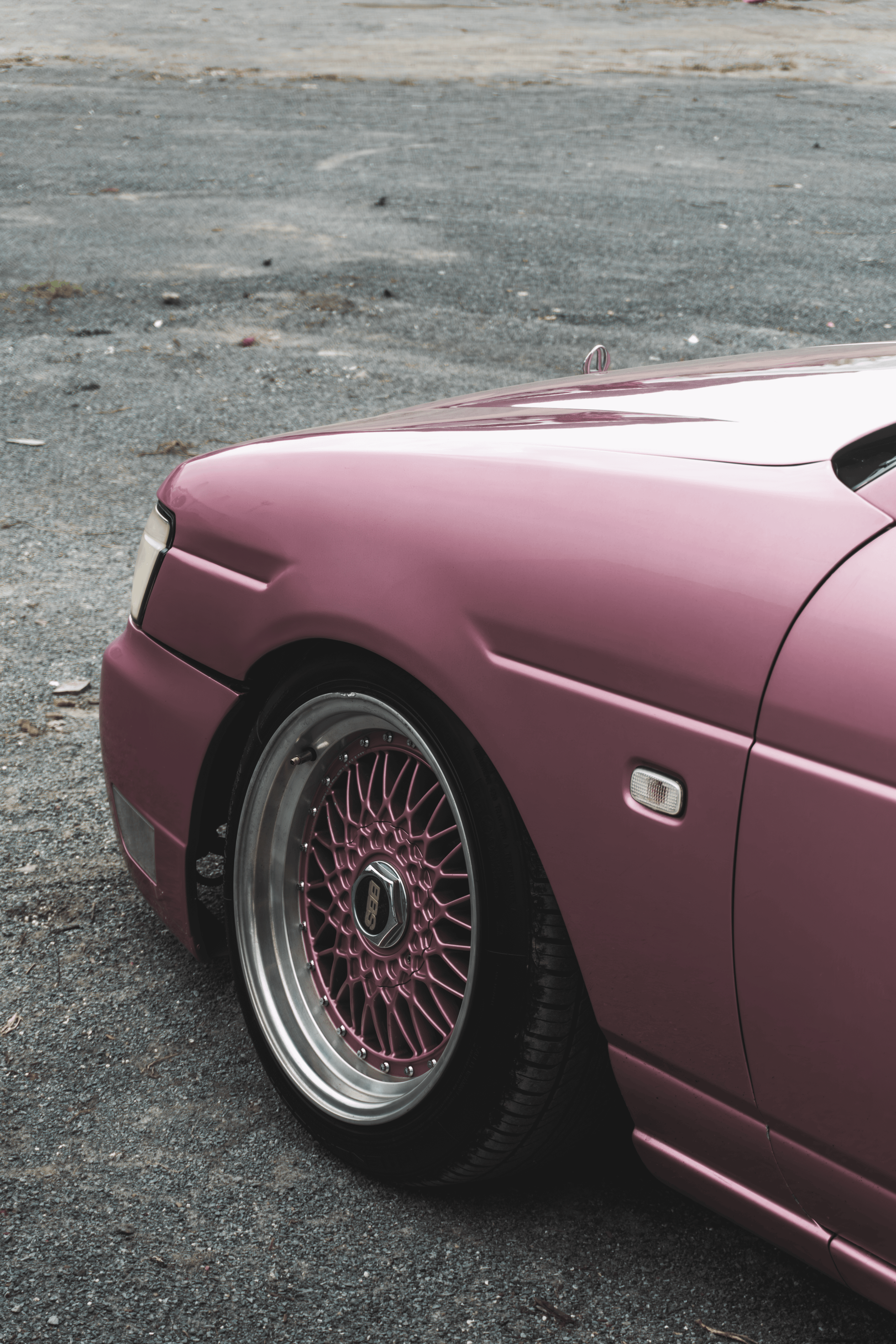 Nissan Laurel C35: на розовых движениях