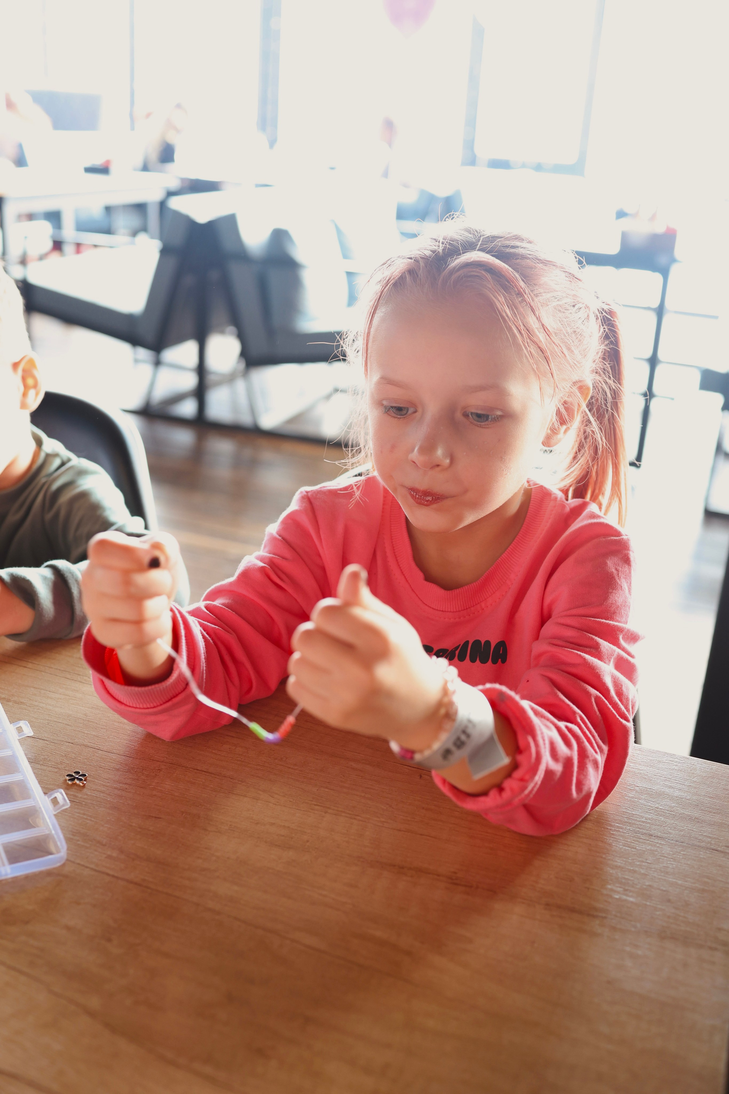 Мастер класс «Браслеты». Семейный и детский фотограф в Славгороде Анастасия Винс