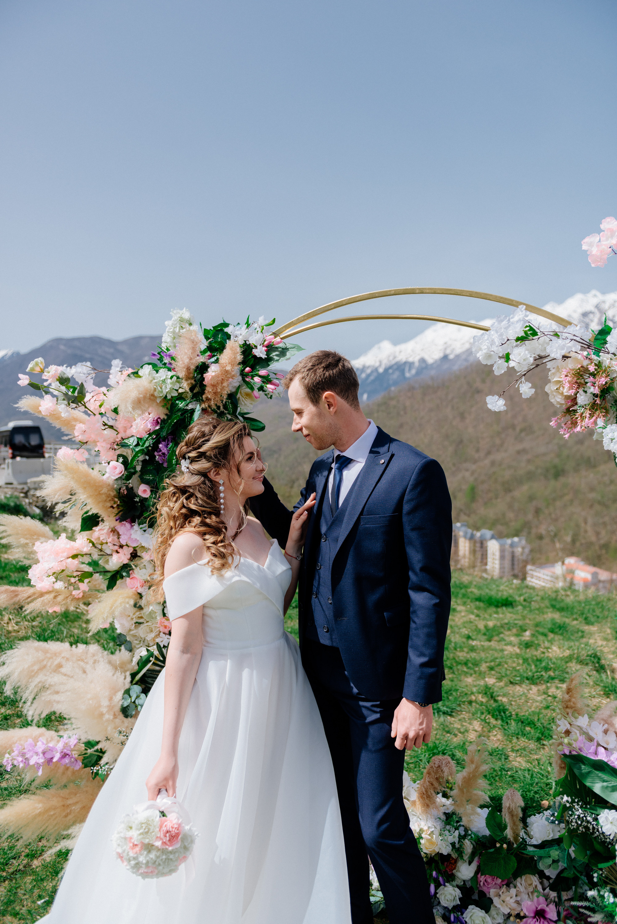 Свадьба в Красной Поляне. Fedor Lemeshko — Destination Wedding and Family Lifestyle photographer