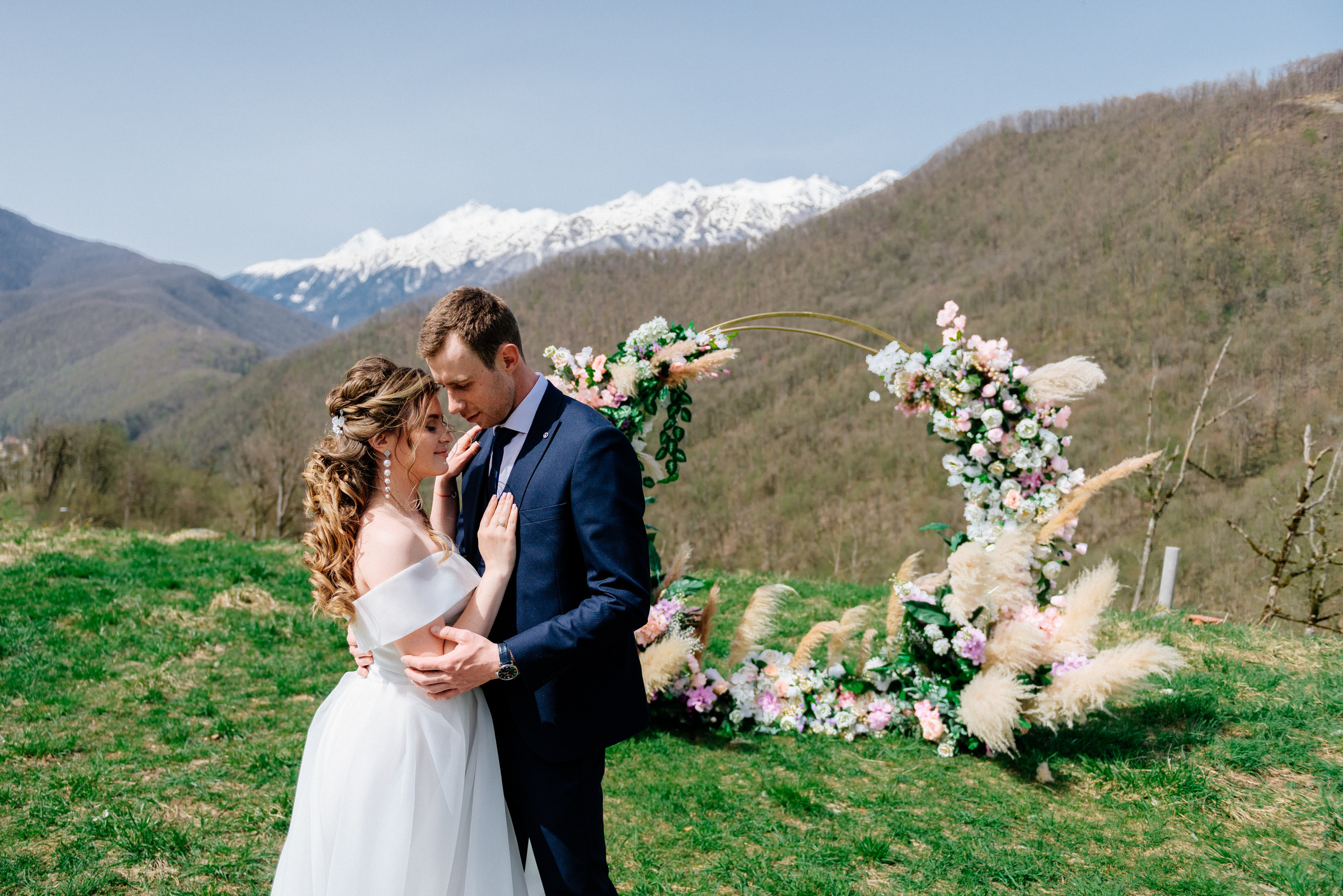 Свадьба в Красной Поляне. Fedor Lemeshko — Destination Wedding and Family Lifestyle photographer