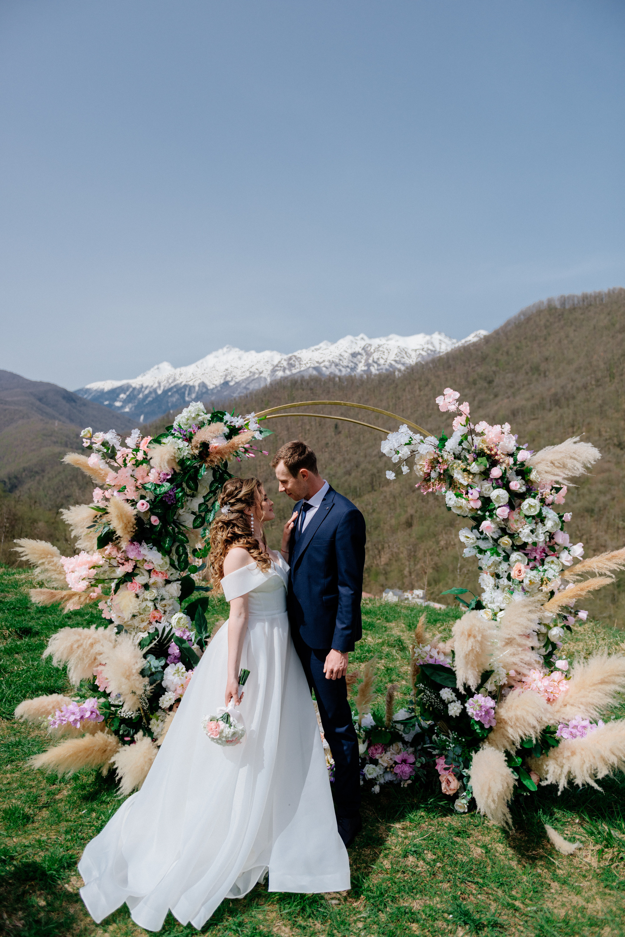 Свадьба в Красной Поляне. Fedor Lemeshko — Destination Wedding and Family Lifestyle photographer