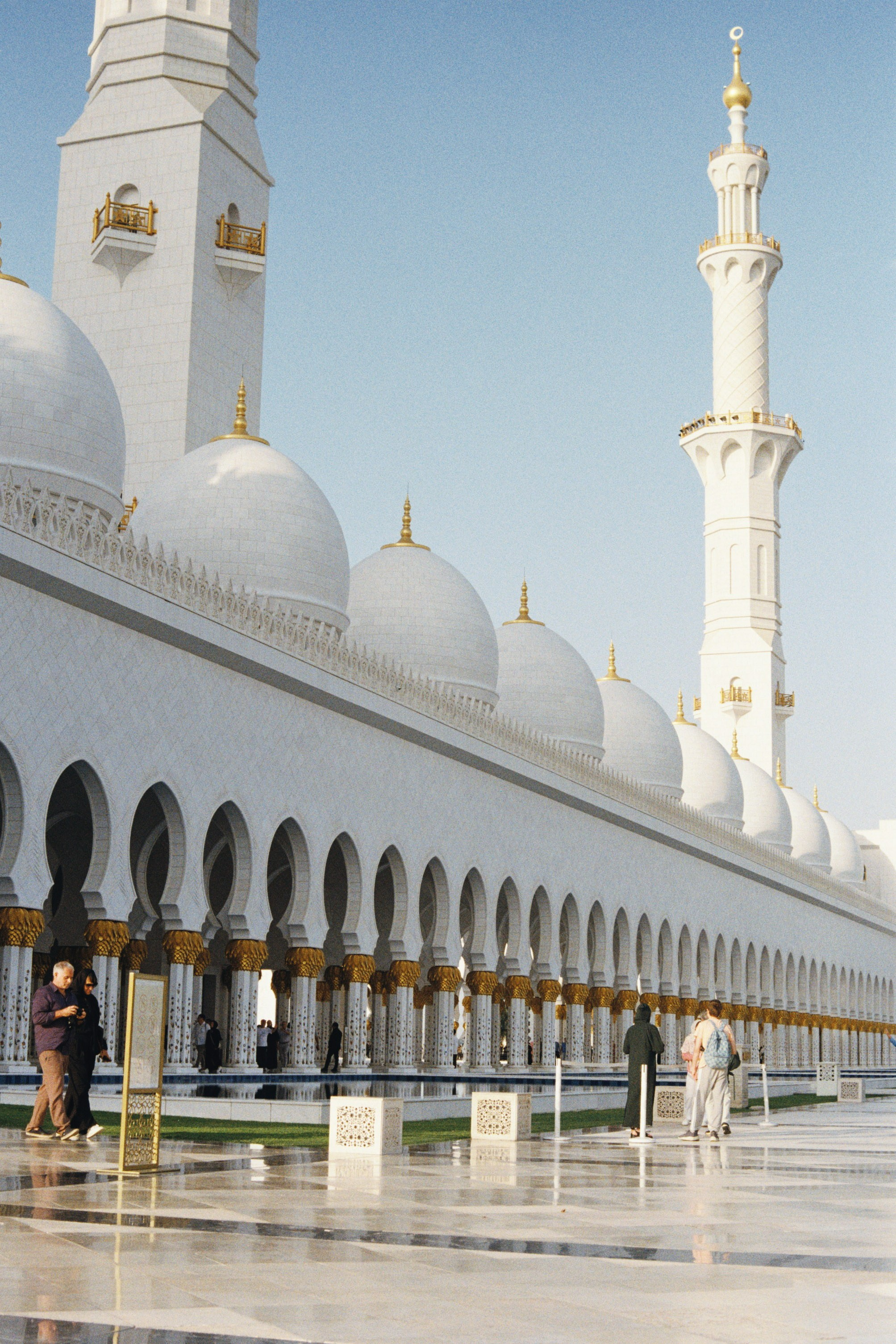 Dubai \ may 2024 \ film 35 mm. Коммерческий Фотограф Виктор Фоменых