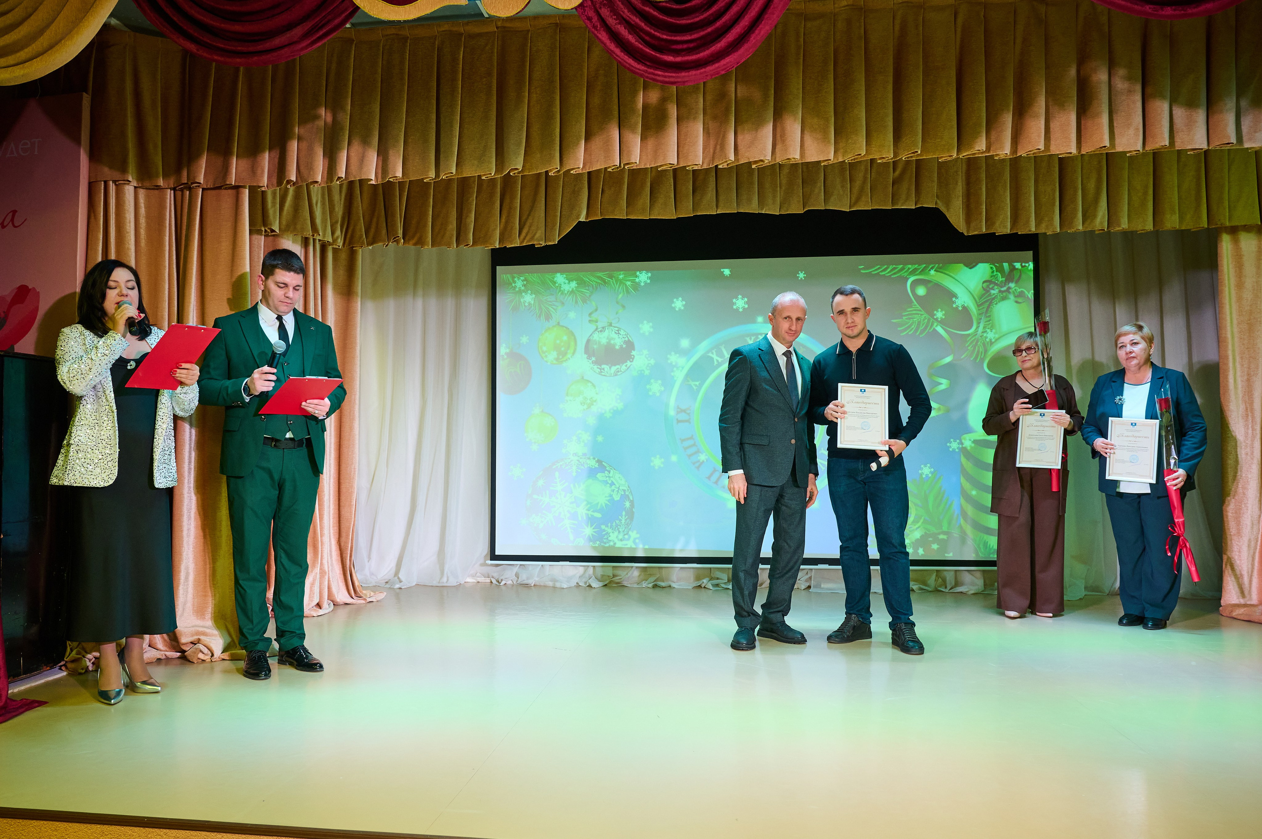 НГ ДК Виноградный. Жизнь курорта Кабардинка в фотографиях