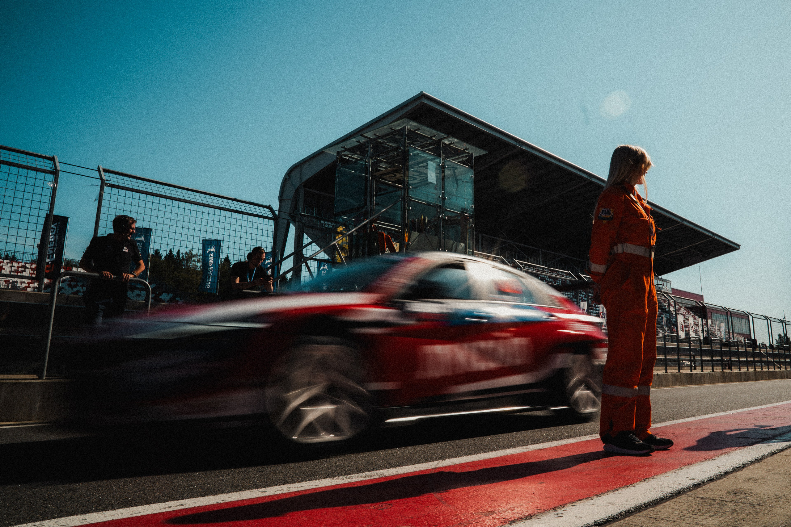 Артём Пылаев. О себе. Репортажный и портретный фотограф, в Москве Артём Пылаев
