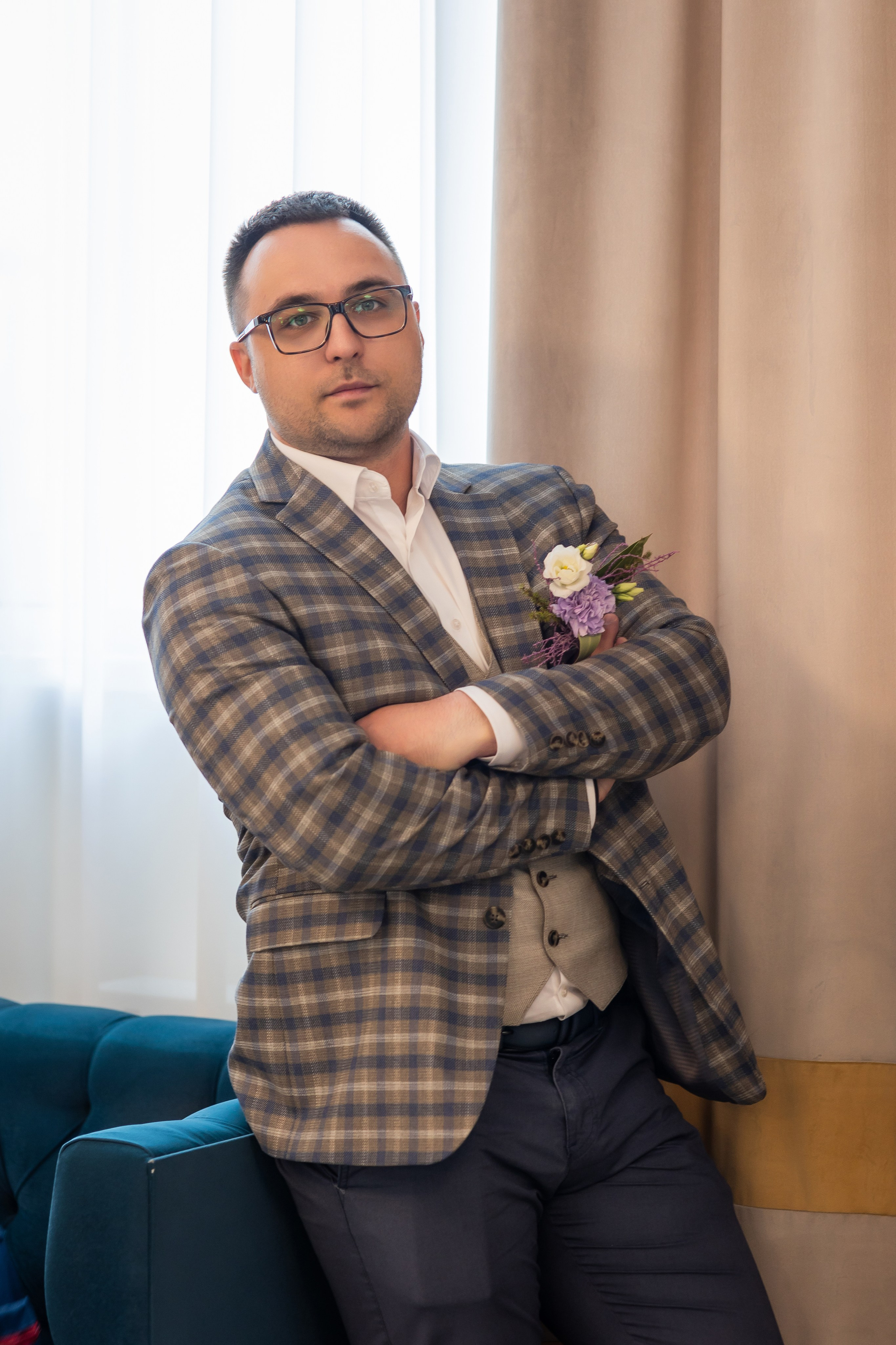 Миша и Маша. Весенняя свадьба 18.04.2023. Семейный фотограф в Москве Наталья Чуб, заказать Фотокнигу