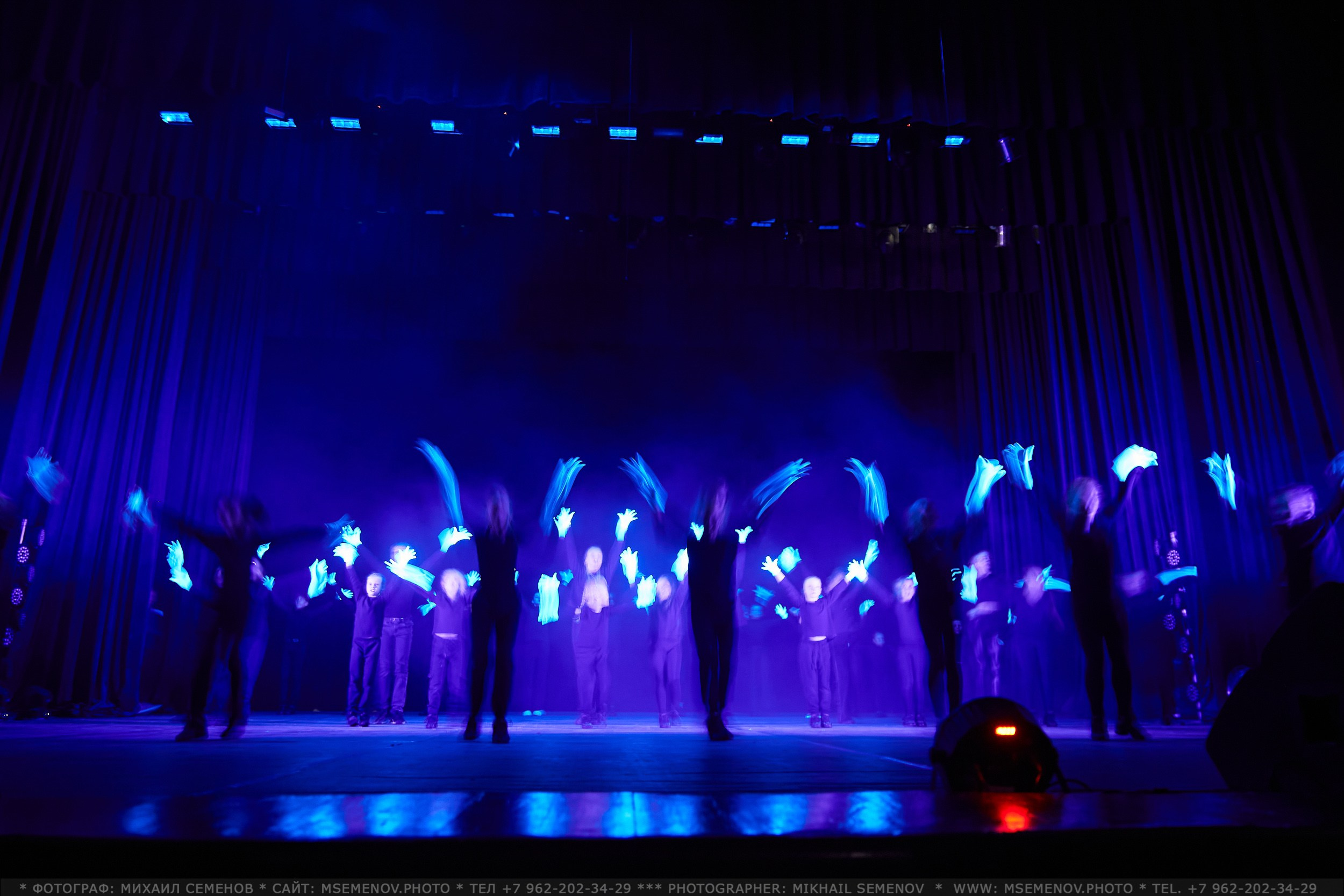 АНОНС фоторепортажа «Танцуй вопреки…» Танцевальный клуб «Априори». Фотограф, фотопроекты Михаила Семенова в Ярославле. Фотошкола