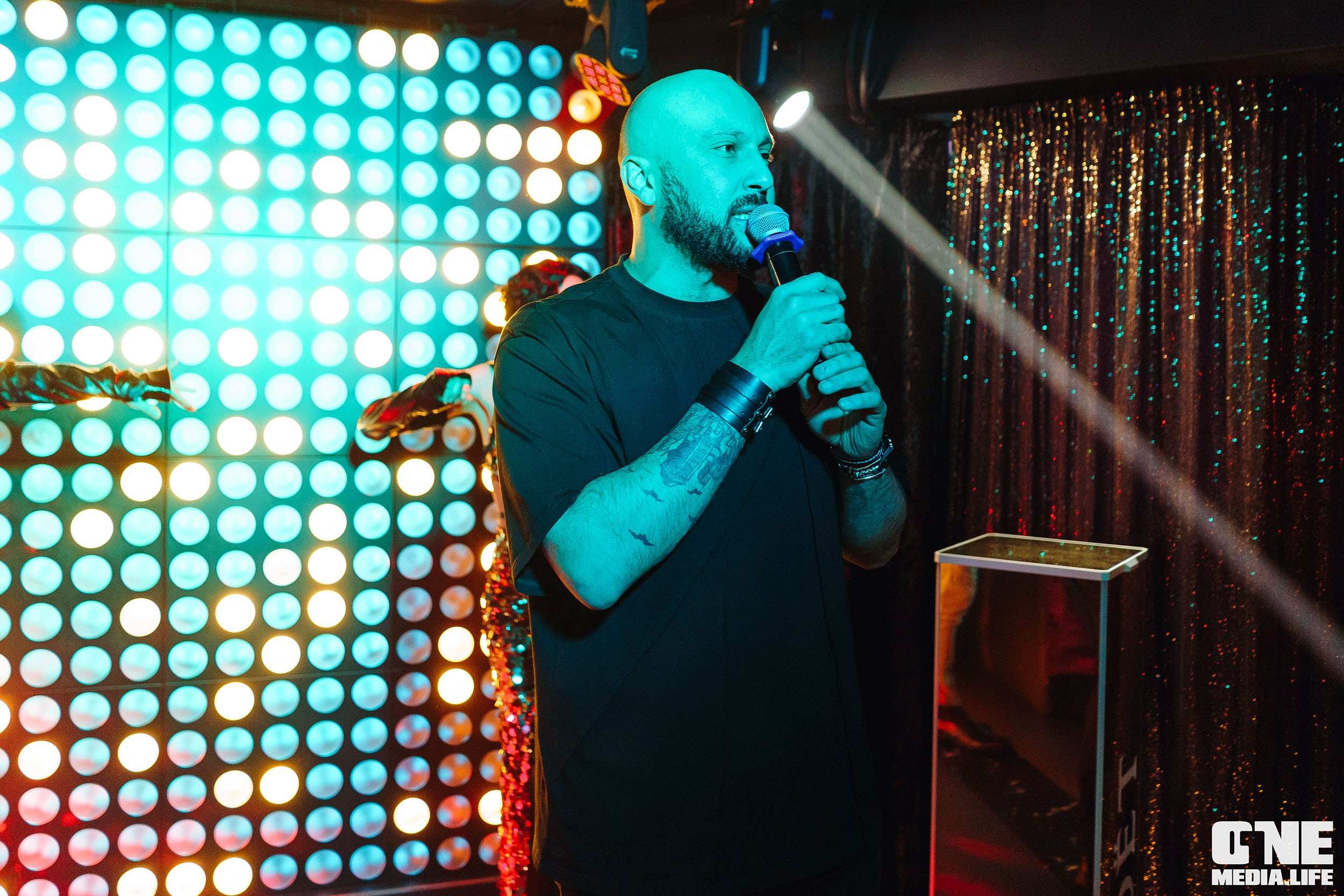 Фоторепортаж из караоке-клуба Эйфория. One Media Life: фоторепортажи, фотоотчеты с мероприятий и заведений