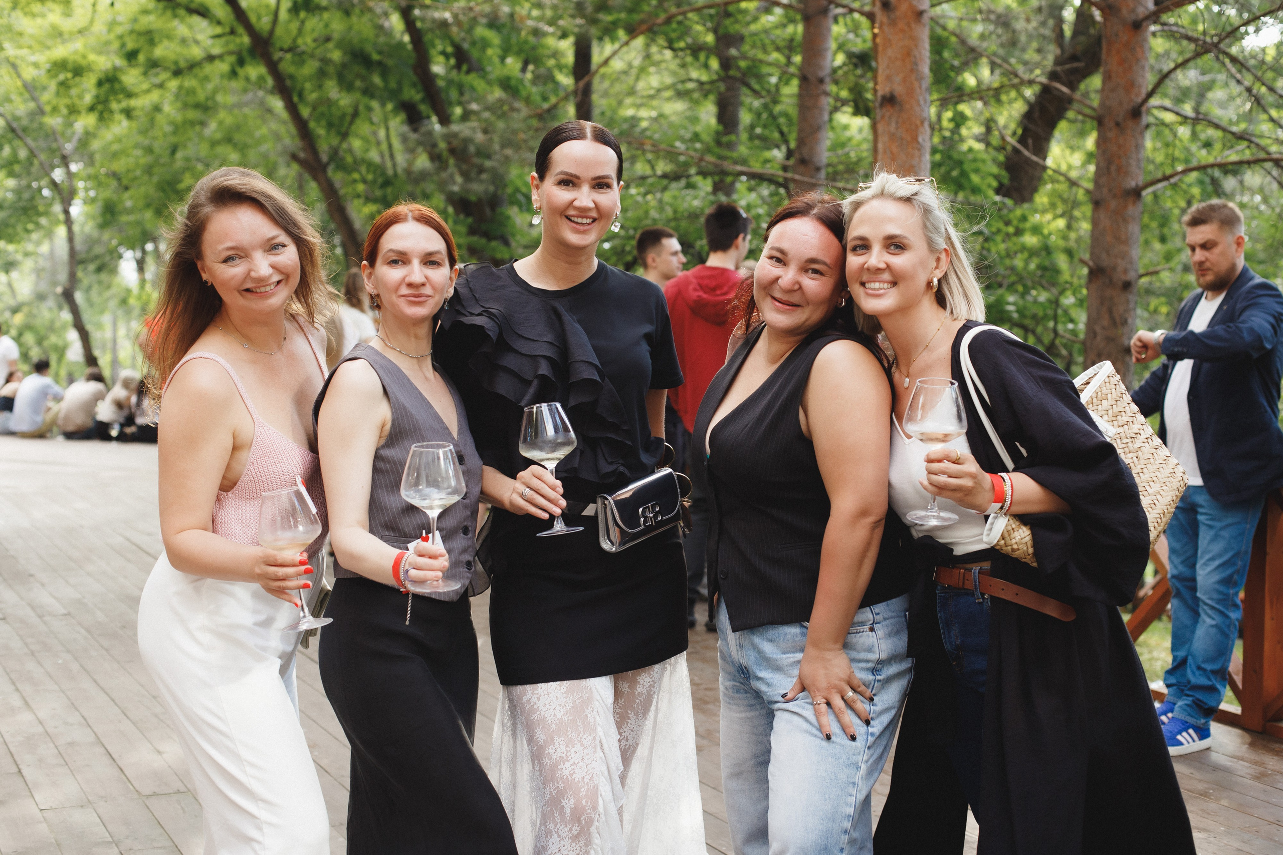 ФЕСТИВАЛЬ РОССИЙСКОГО ВИНА. СВОИ. ФОТООТЧЕТЫ-СОБЫТИЯ-МЕСТА