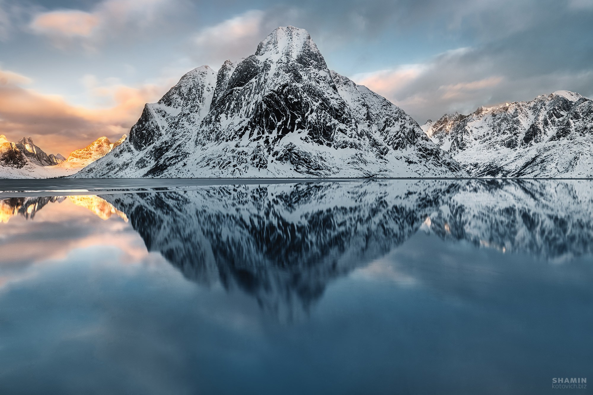 Лофотенские острова — пейзажи, северное сияние и море. Фотограф Константин Шамин. Фотограф Константин Шамин