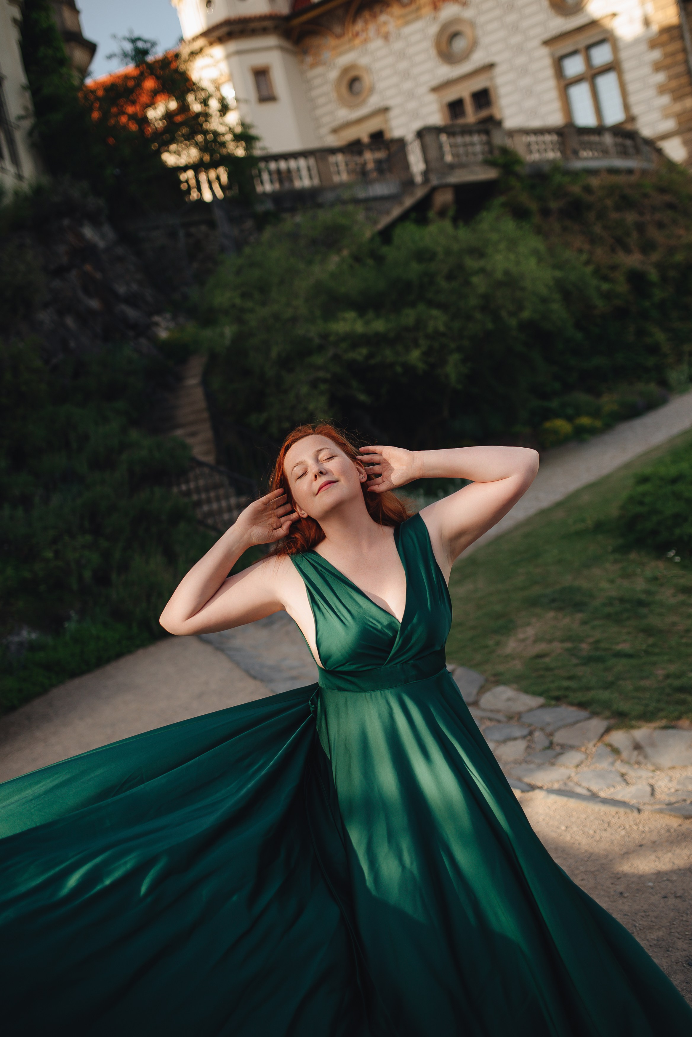 Фотосессия в летящем платье для Евгении. Фотограф Прага | Photographer Prague| Фотограф в Праге Яра Куркус