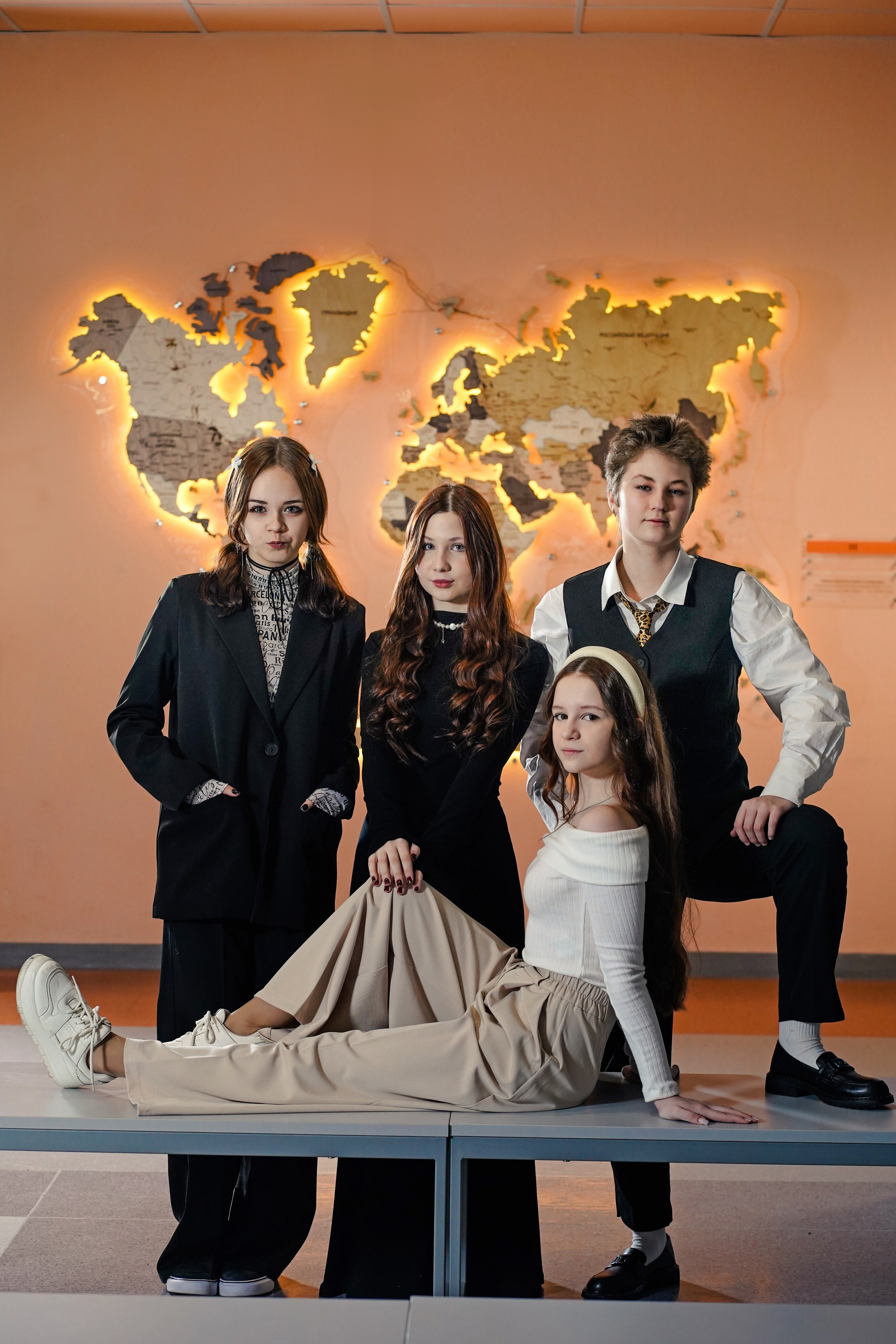 Гимназия № 40, 9 класс. Семейный и портретный фотограф в Екатеринбурге Анна Лобанова