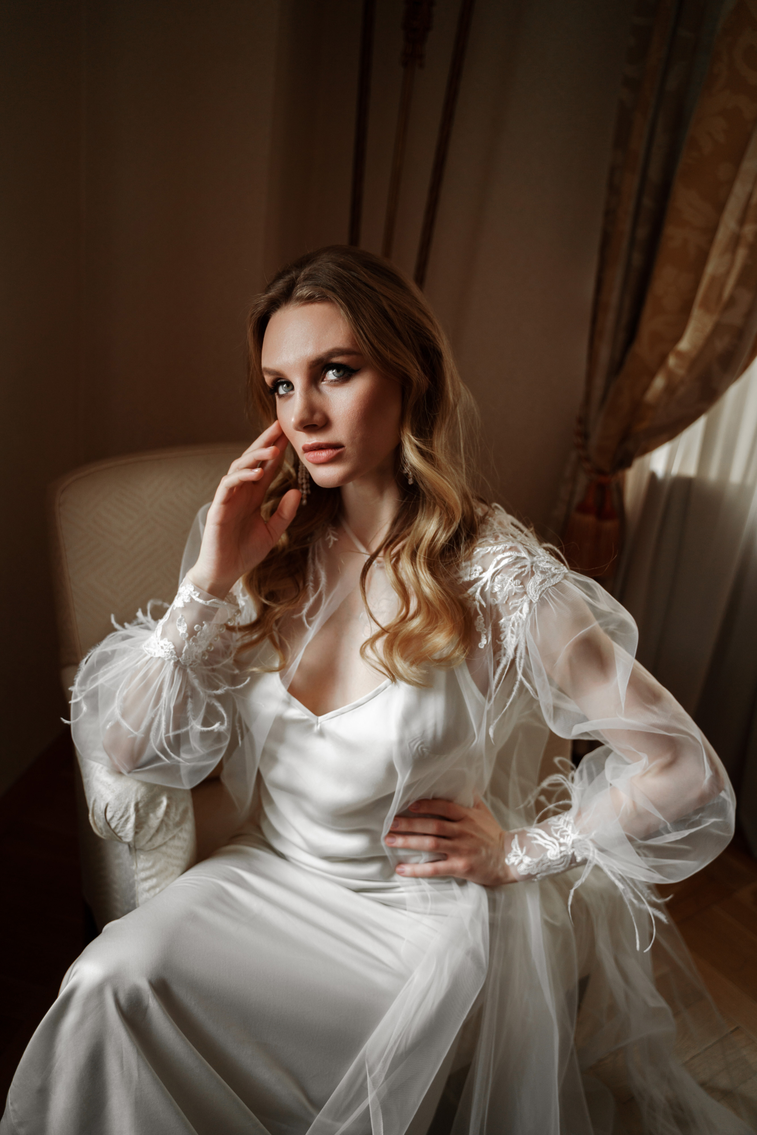 Свадебная фотосессия в отеле Hilton Moscow Leningradskaya 5