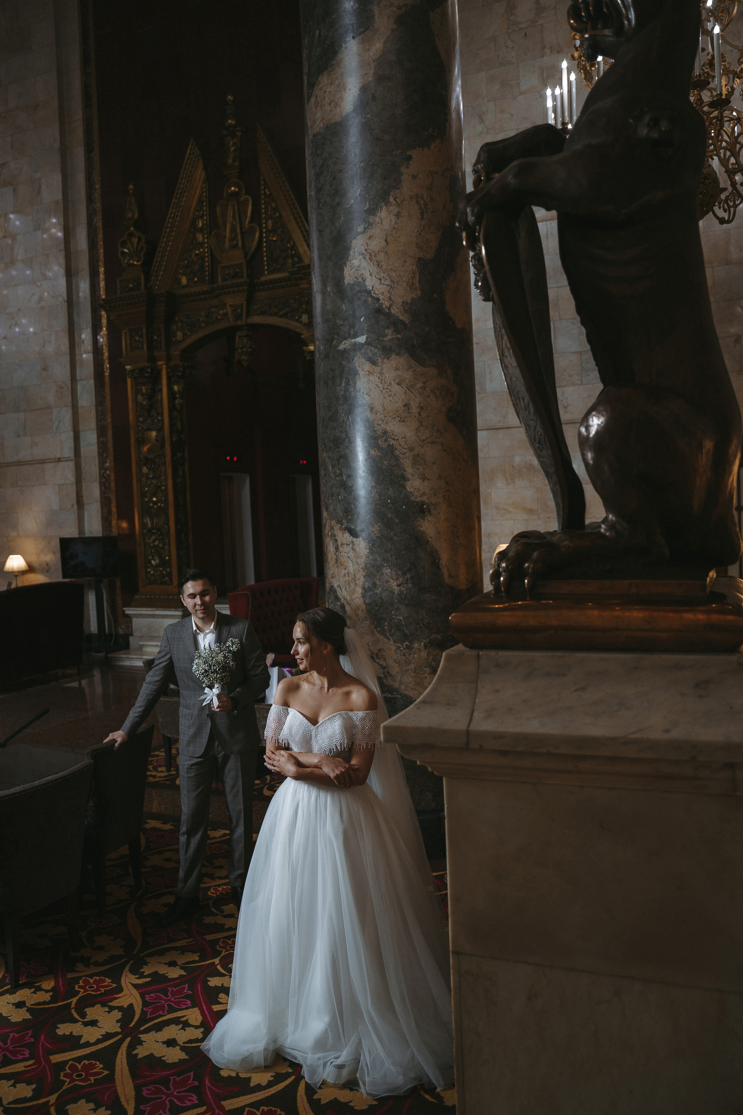 Свадебная фотосессия в отеле Hilton Moscow Leningradskaya 5*