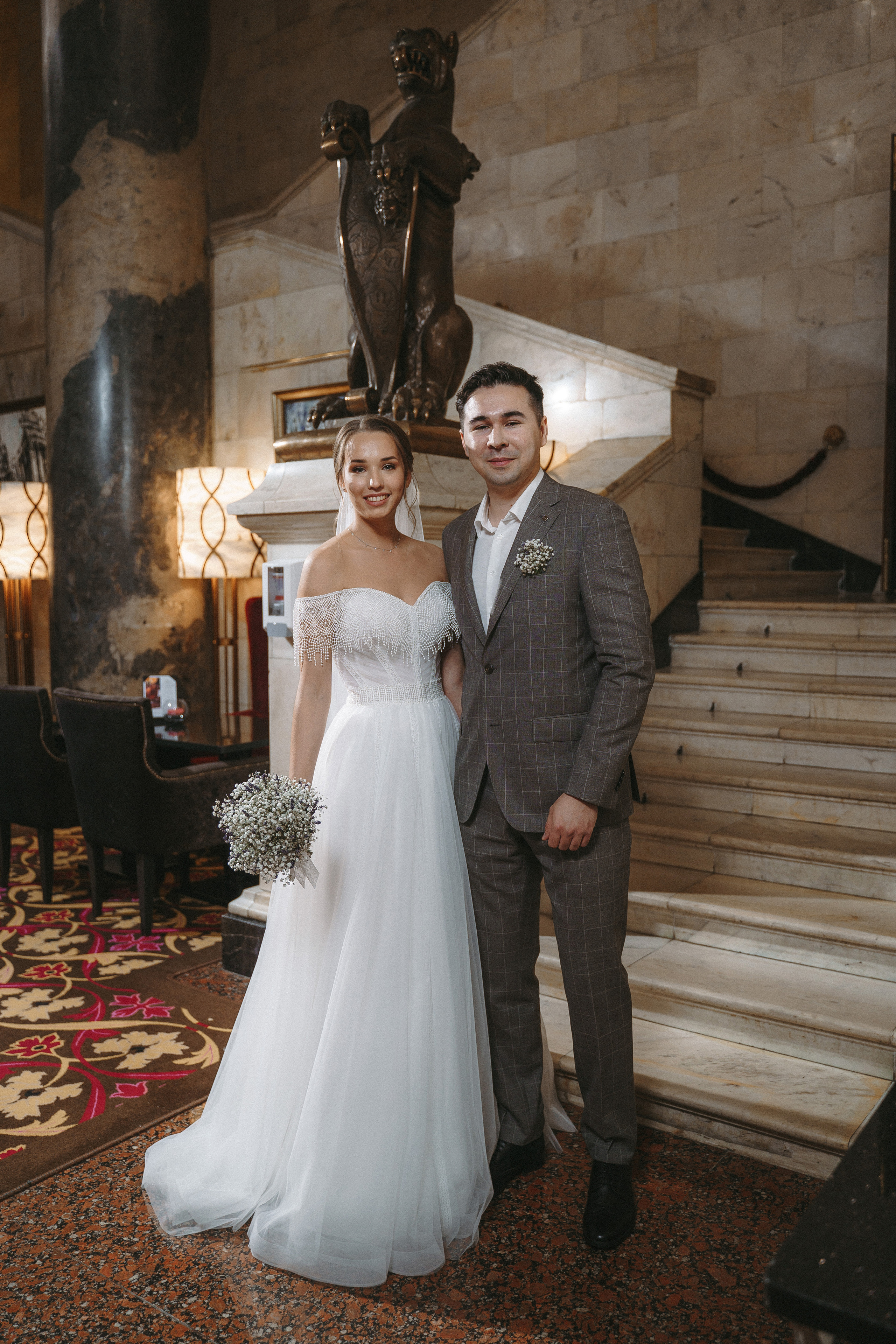 Свадебная фотосессия в отеле Hilton Moscow Leningradskaya 5*