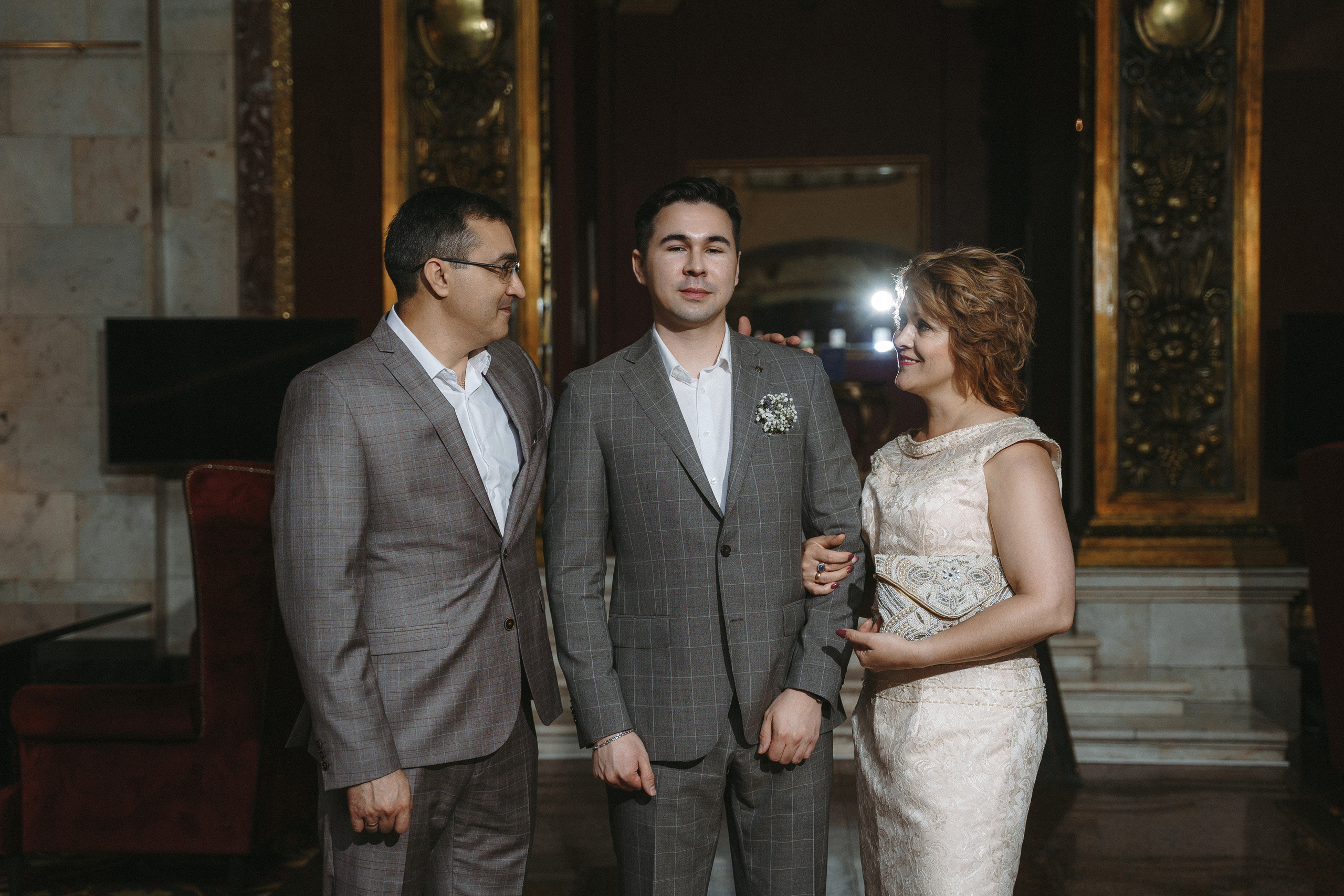 Свадебная фотосессия в отеле Hilton Moscow Leningradskaya 5*