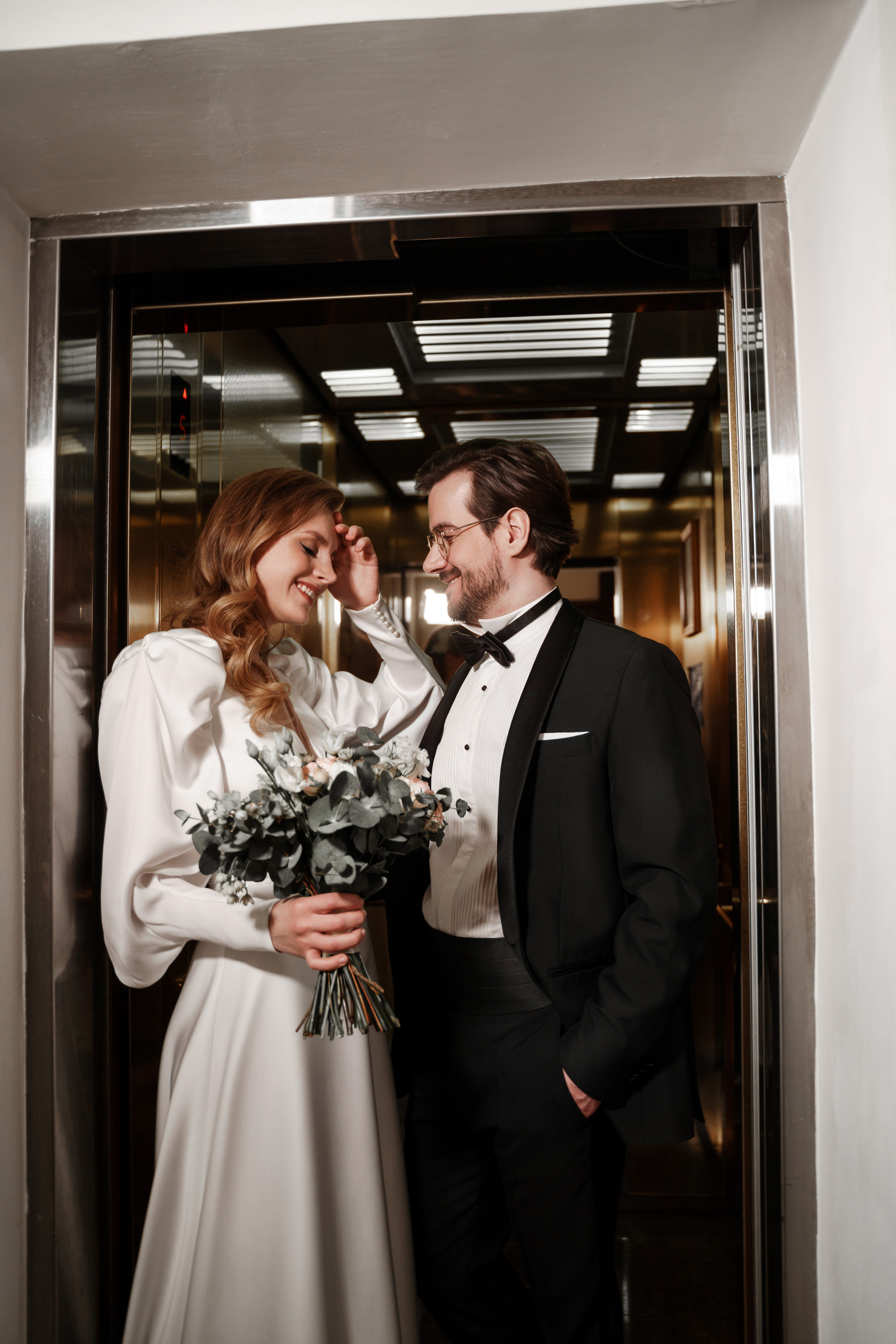 Свадебная фотосессия в отеле Hilton Moscow Leningradskaya 5