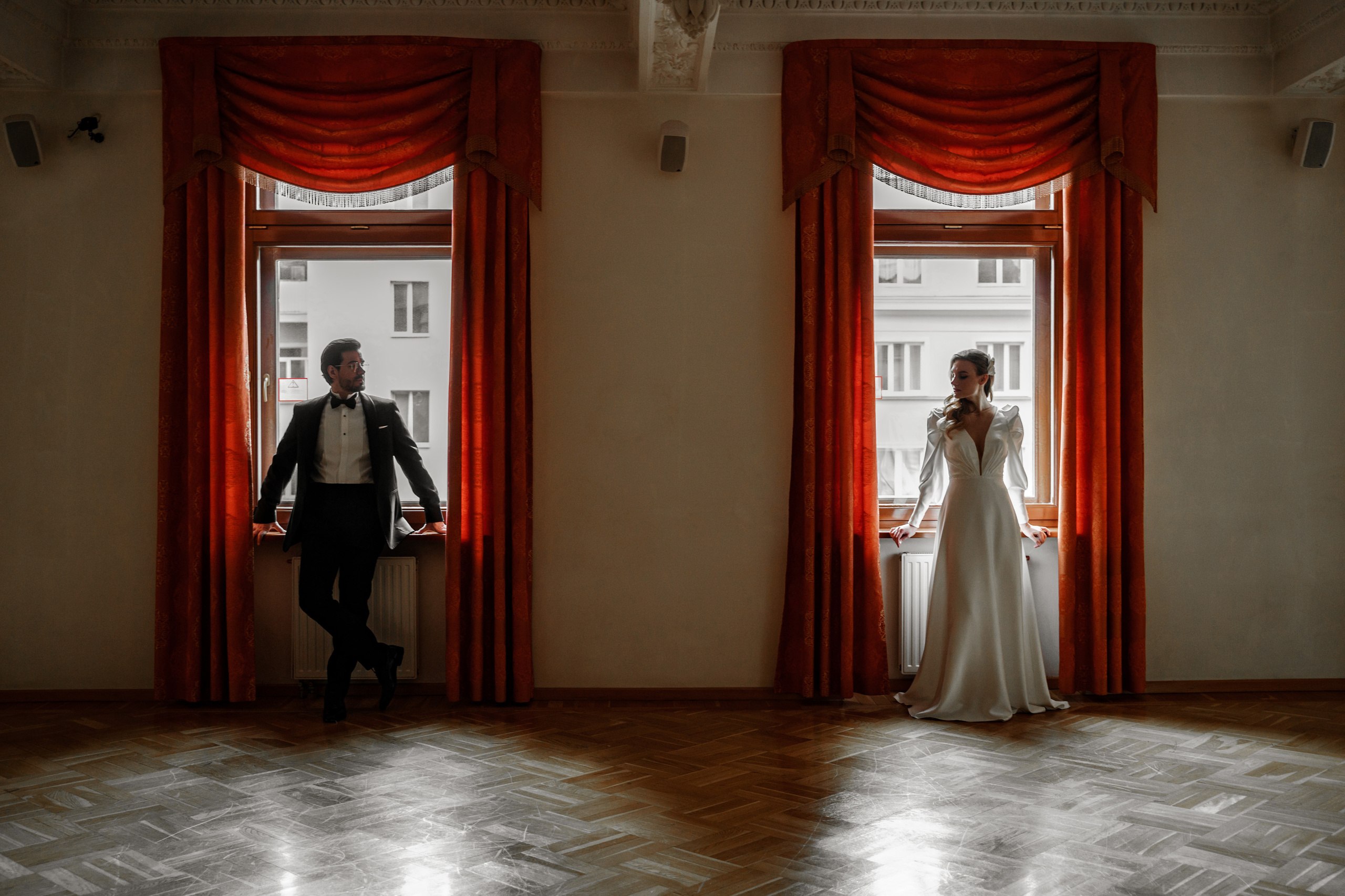 Свадебная фотосессия в отеле Hilton Moscow Leningradskaya 5