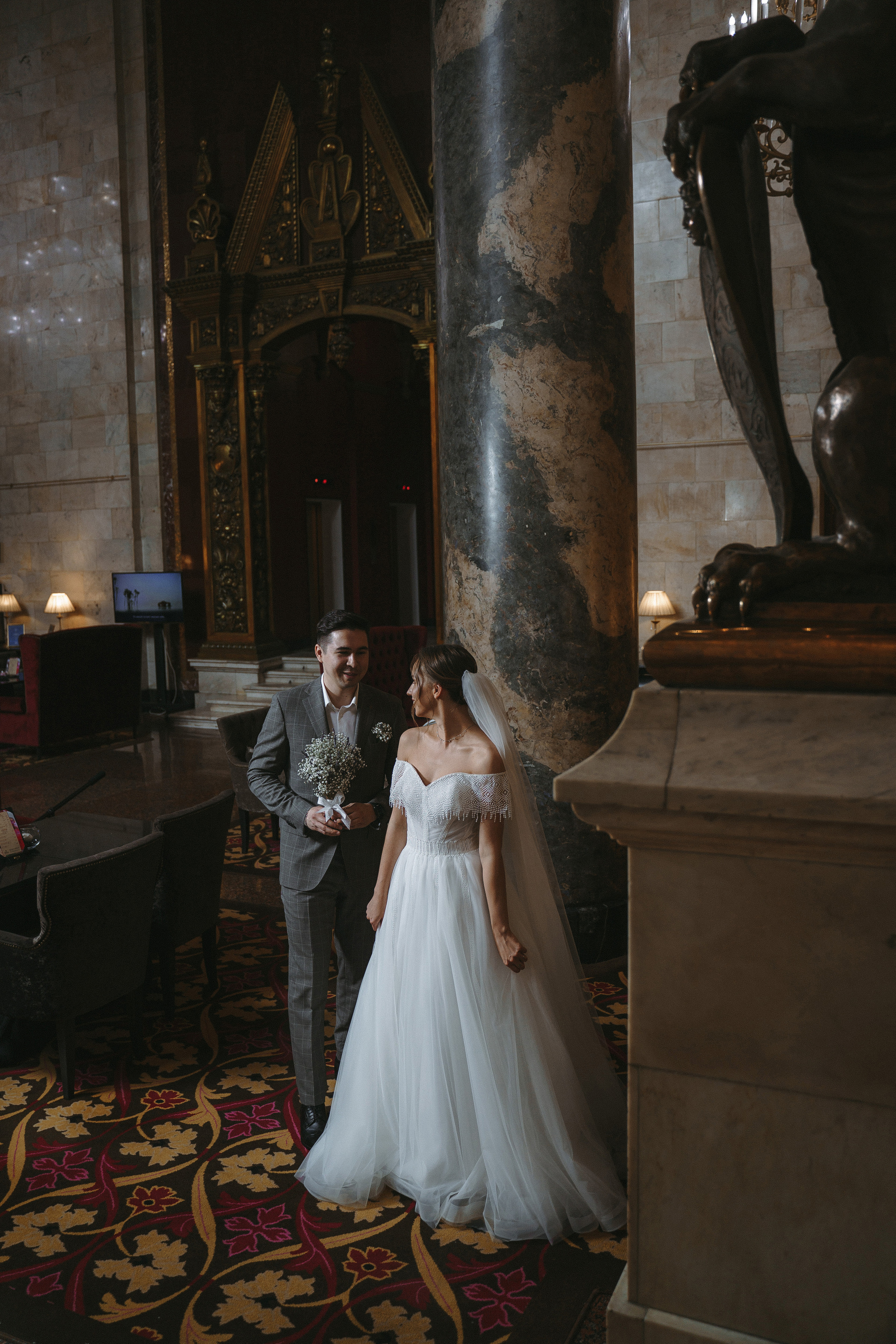 Свадебная фотосессия в отеле Hilton Moscow Leningradskaya 5*